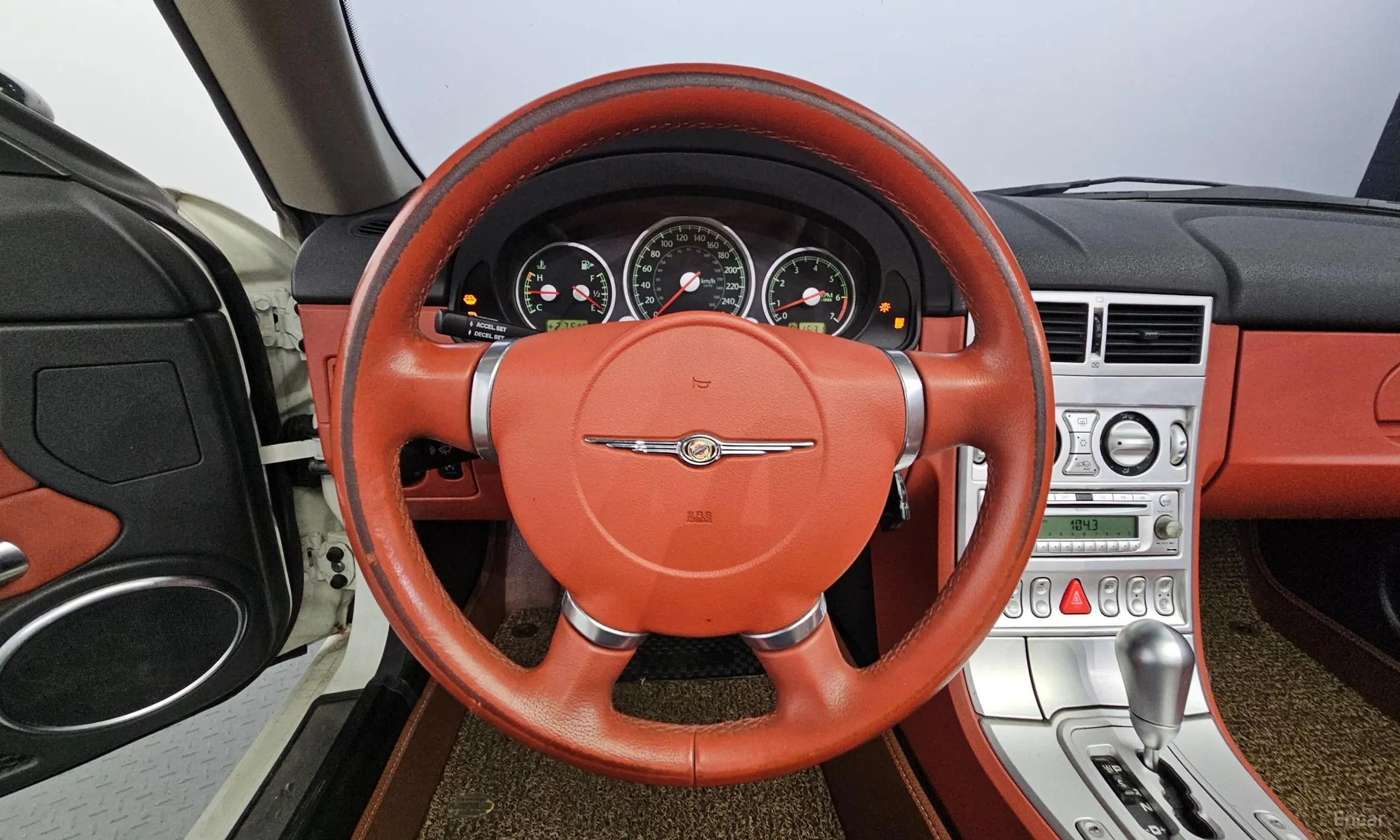 Chrysler Crossfire превью 12