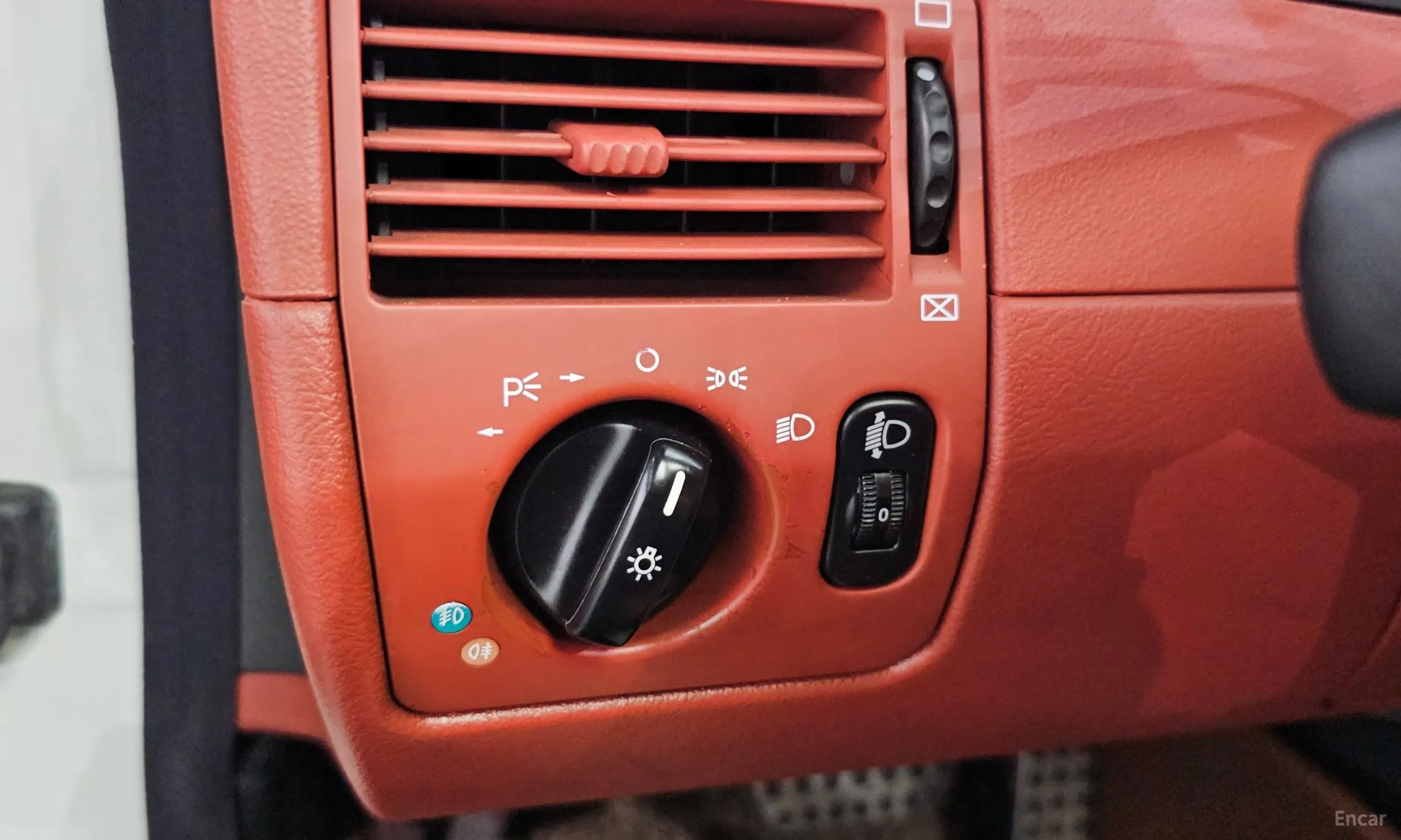 Chrysler Crossfire превью 13