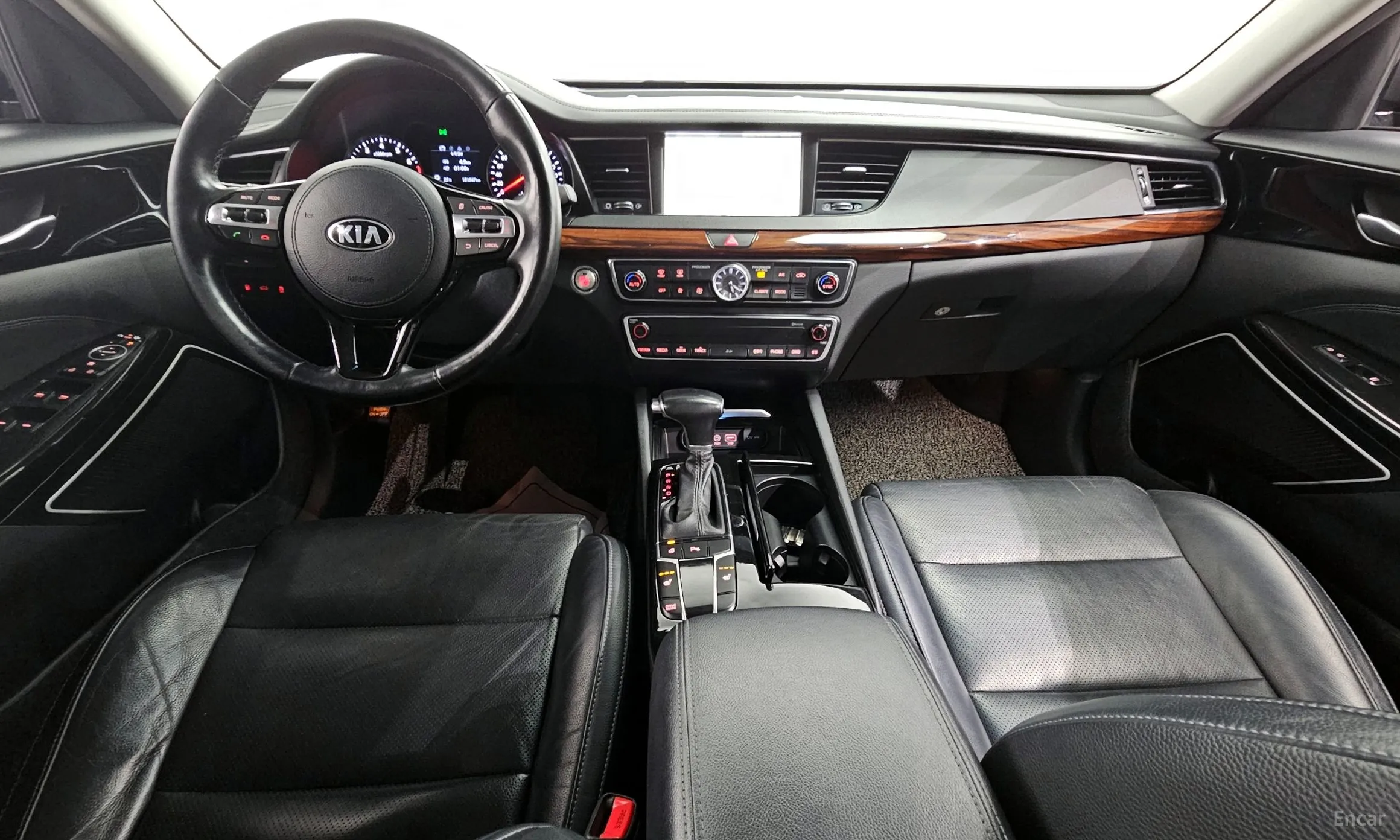 Kia K7 превью 4