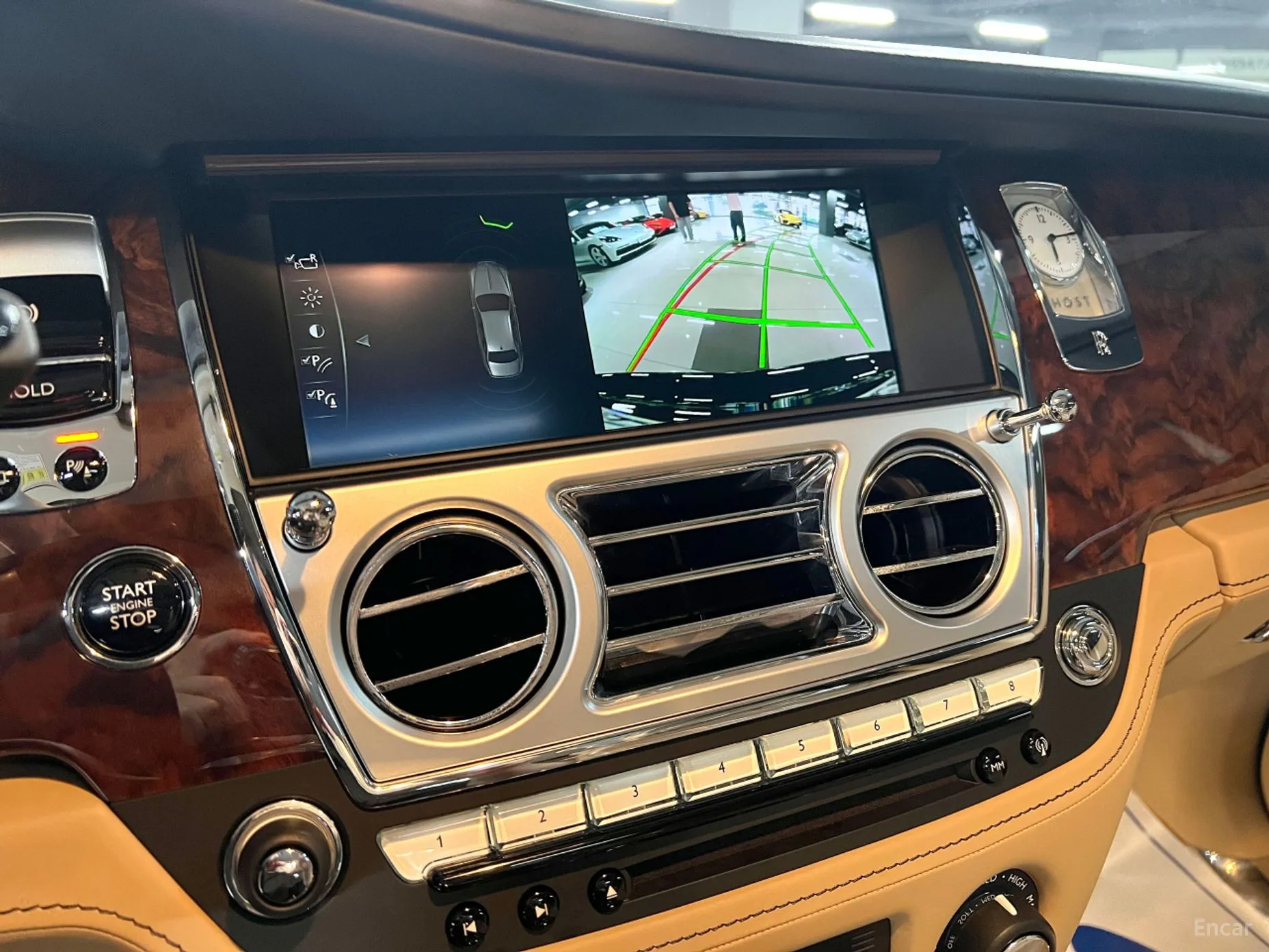 Rolls-Royce Ghost превью 10