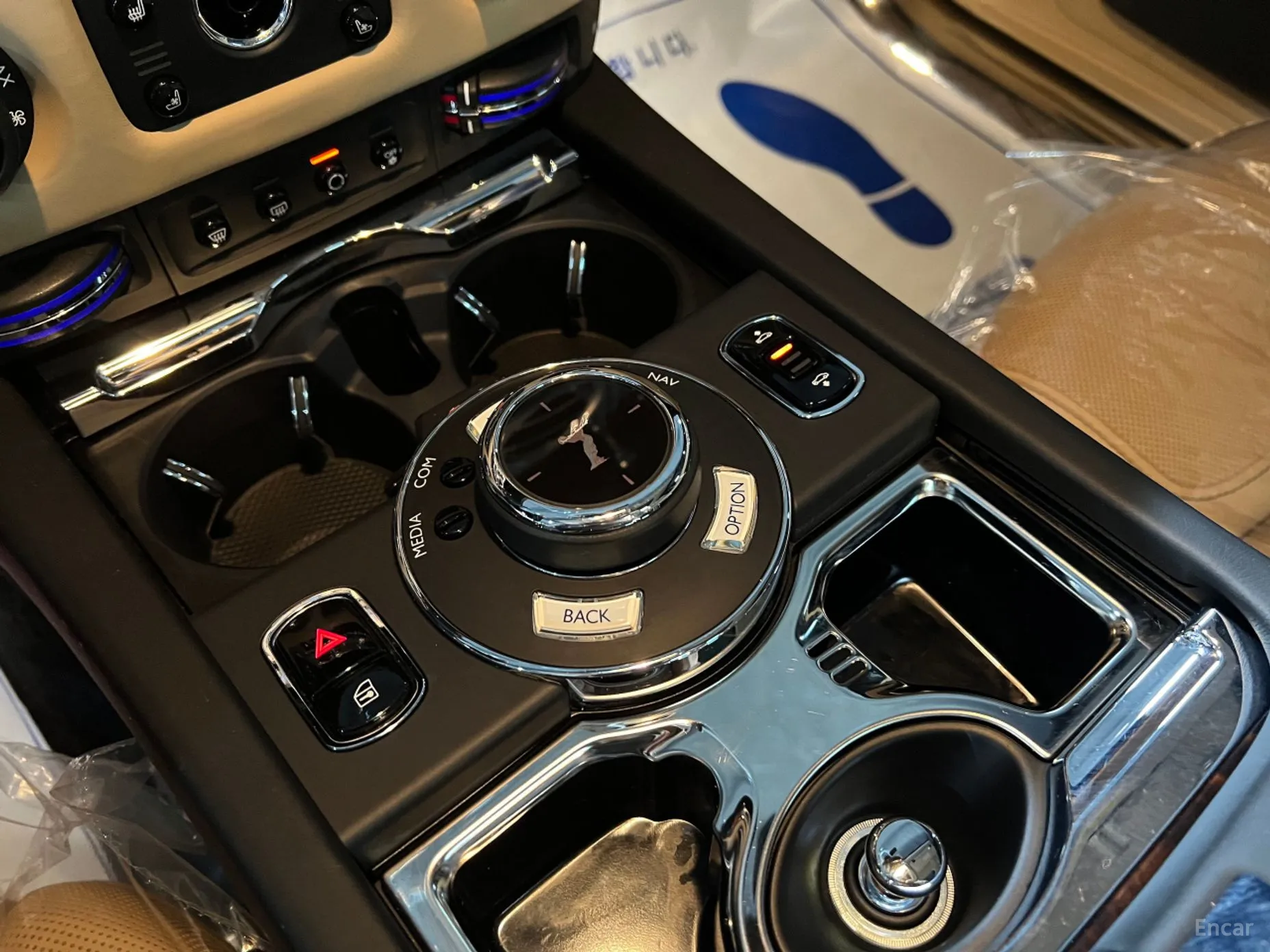 Rolls-Royce Ghost превью 12