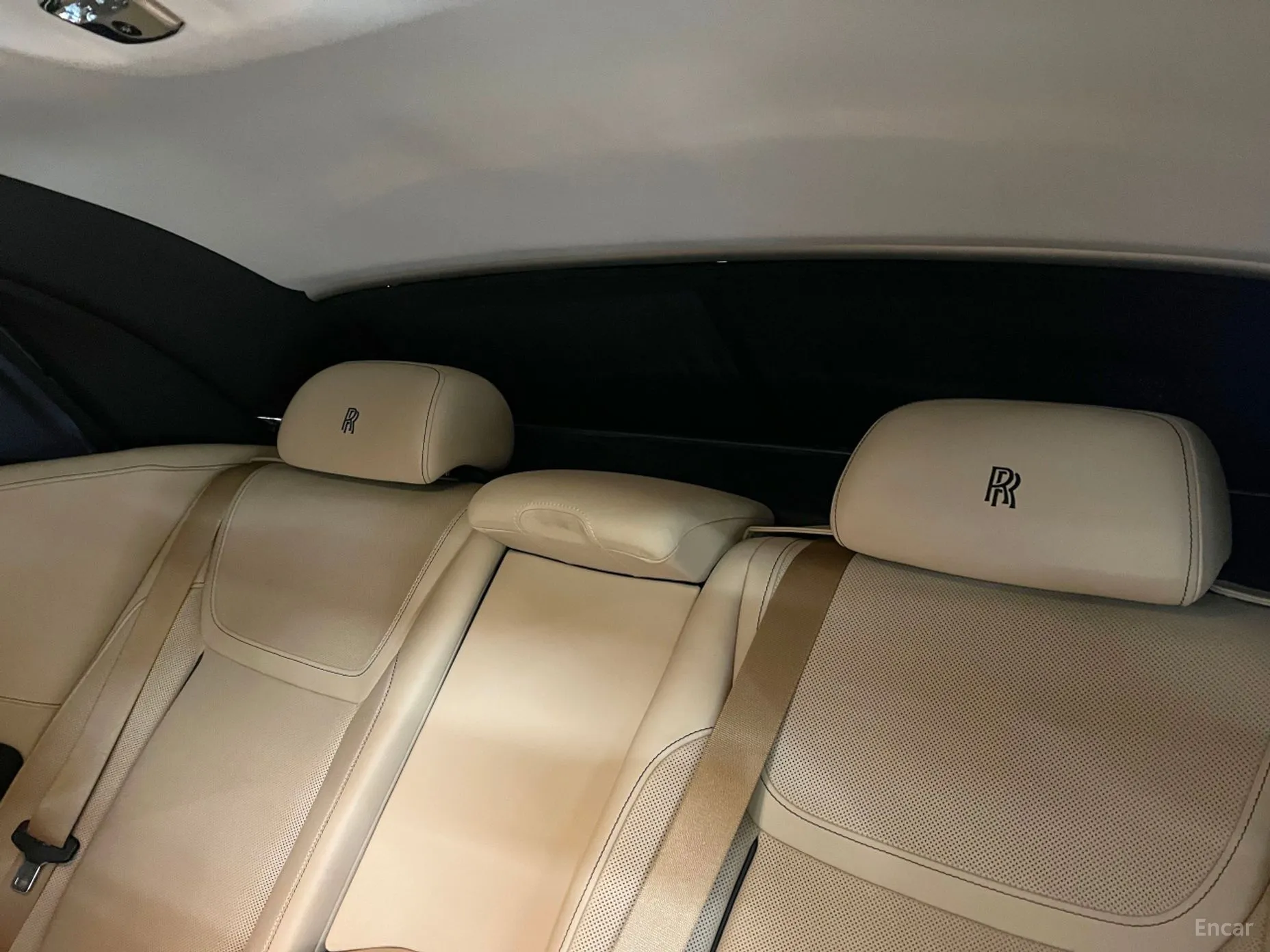 Rolls-Royce Ghost превью 17