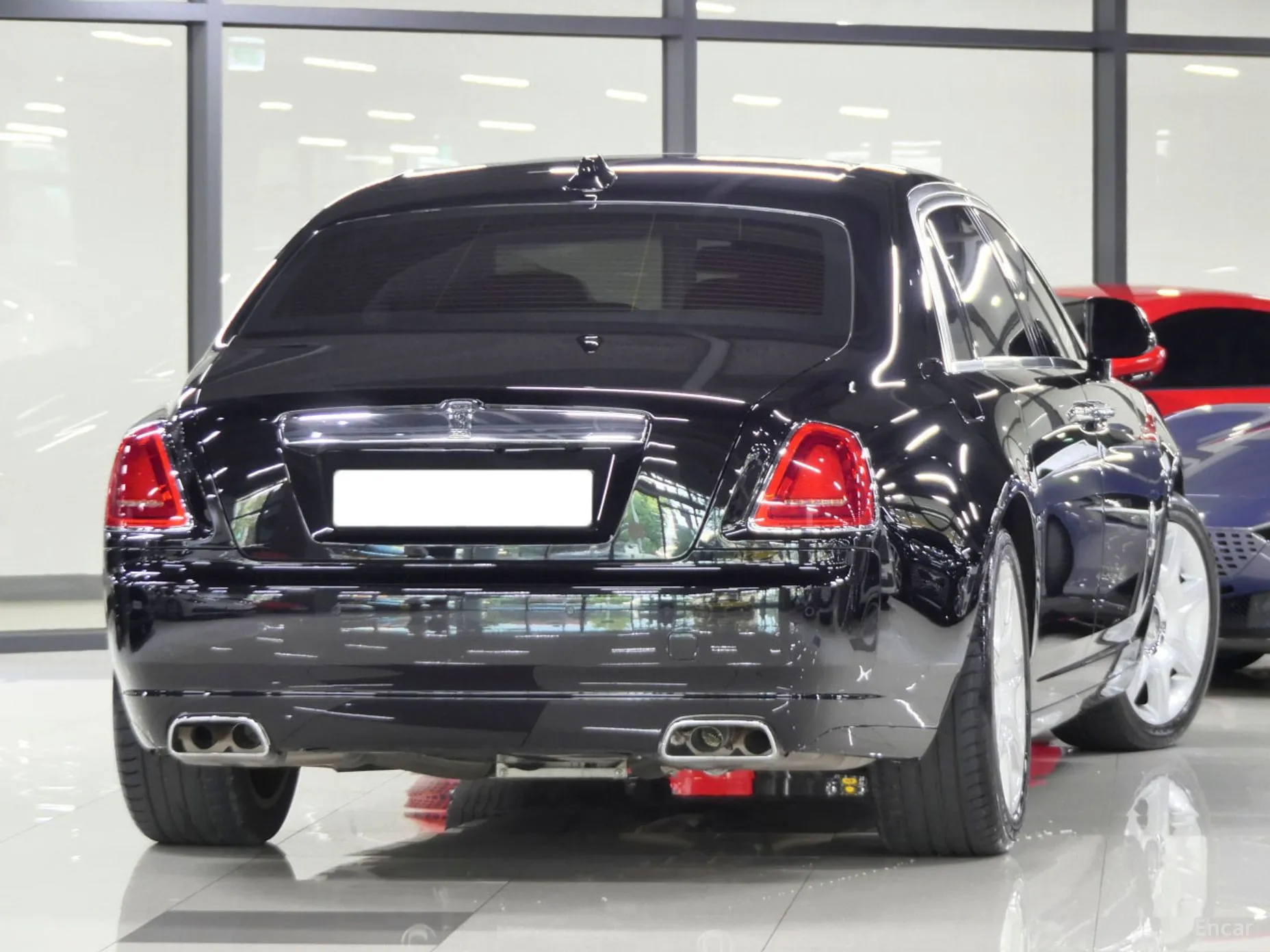 Rolls-Royce Ghost превью 3
