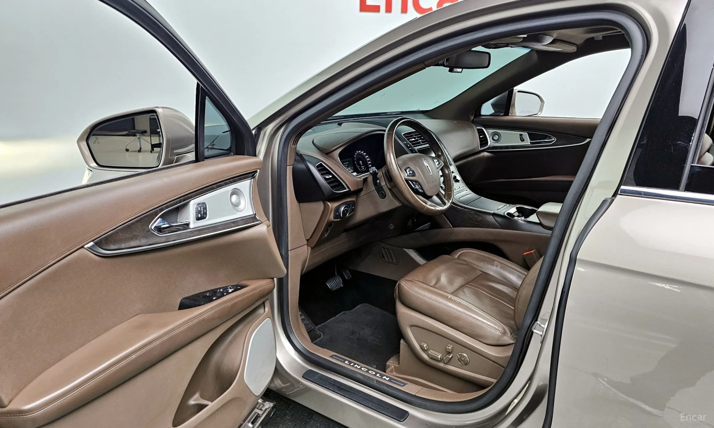 Lincoln MKX 2nd Generation превью 10
