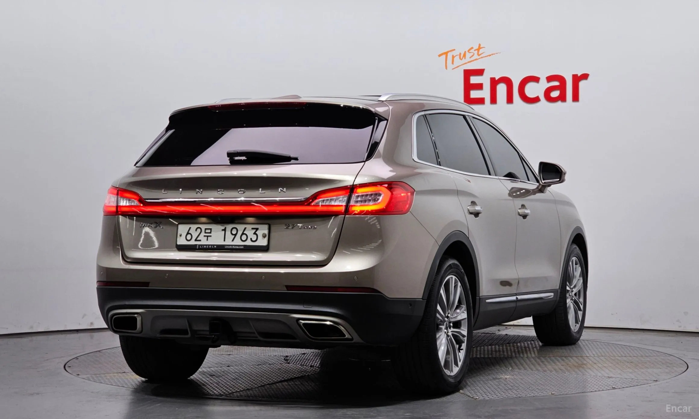 Lincoln MKX 2nd Generation превью 2