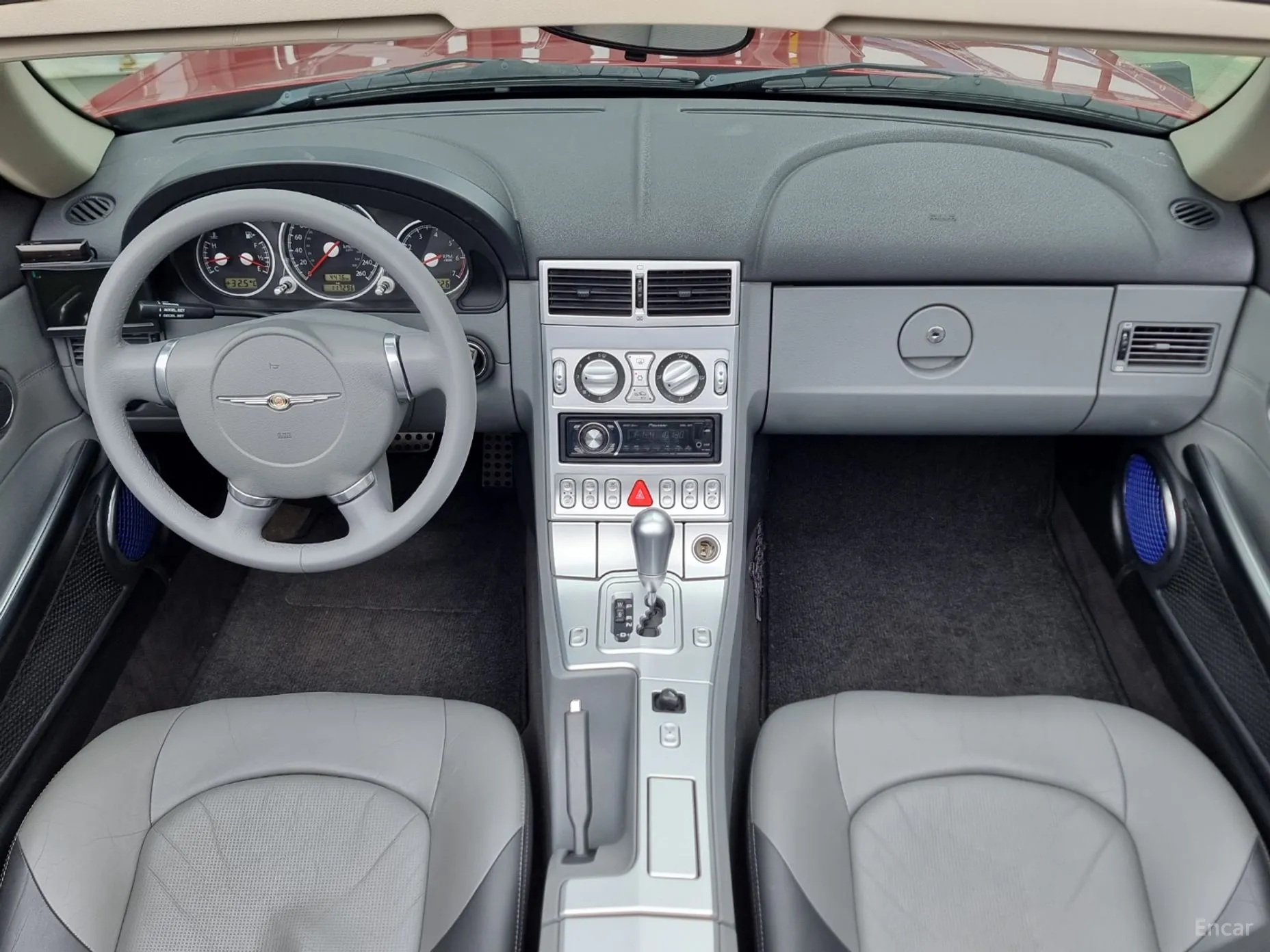 Chrysler Crossfire превью 11