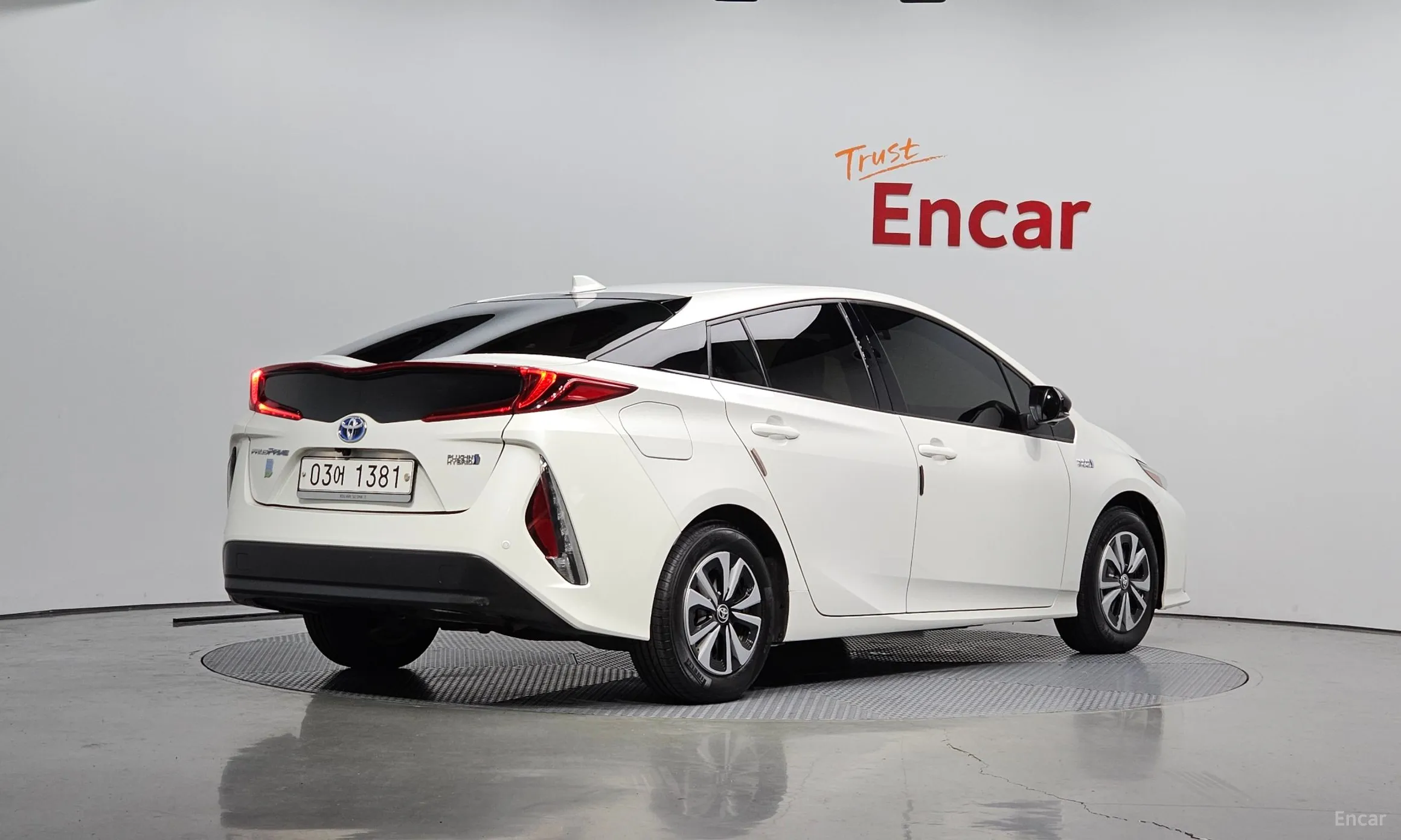 Toyota Prius Prime превью 2