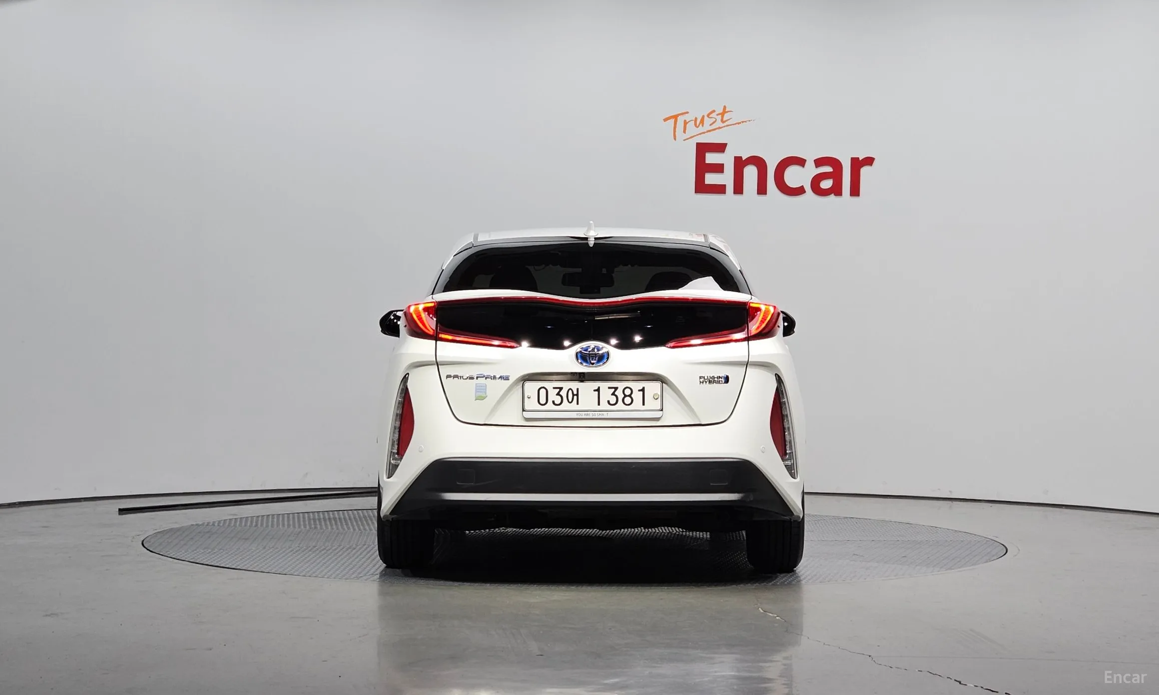 Toyota Prius Prime превью 4