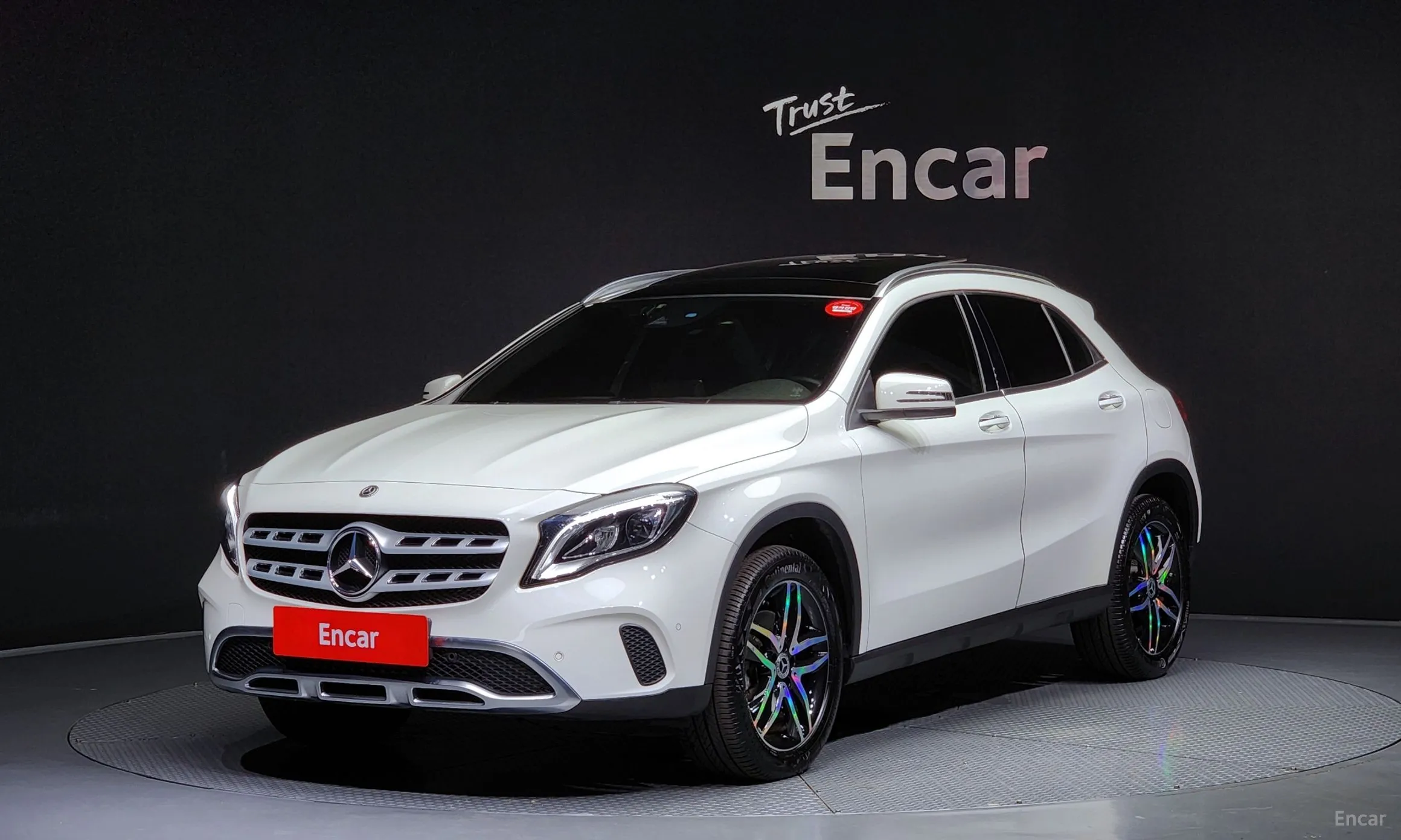 Mercedes Benz GLA-Class X156