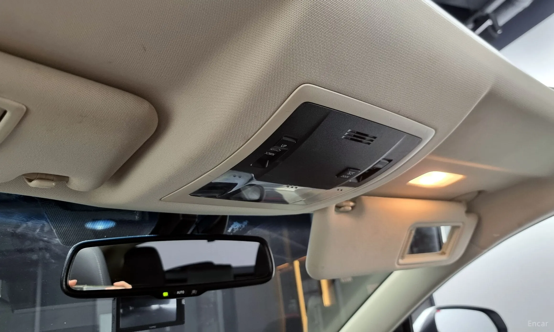 Lexus NX300h превью 18