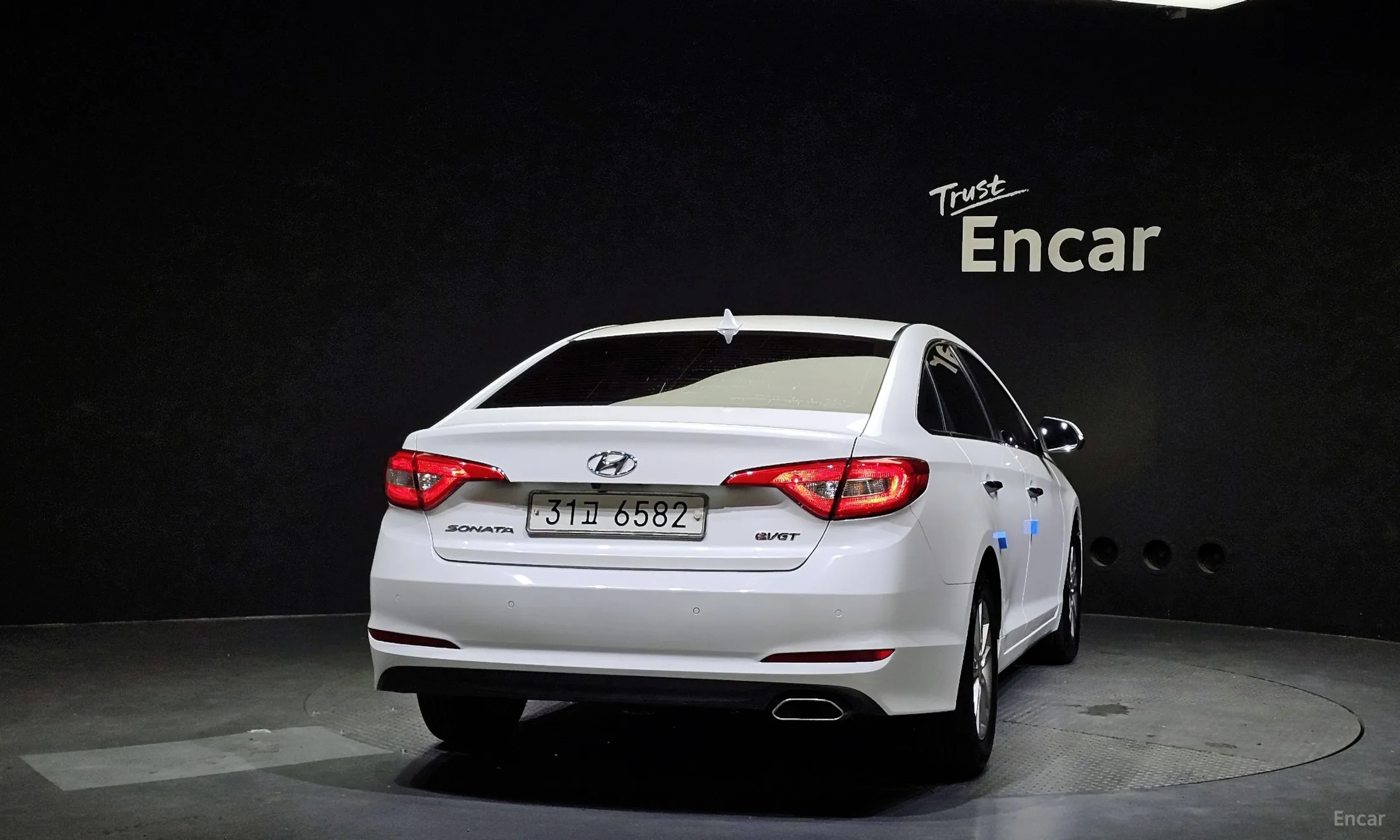 Hyundai LF Sonata превью 3