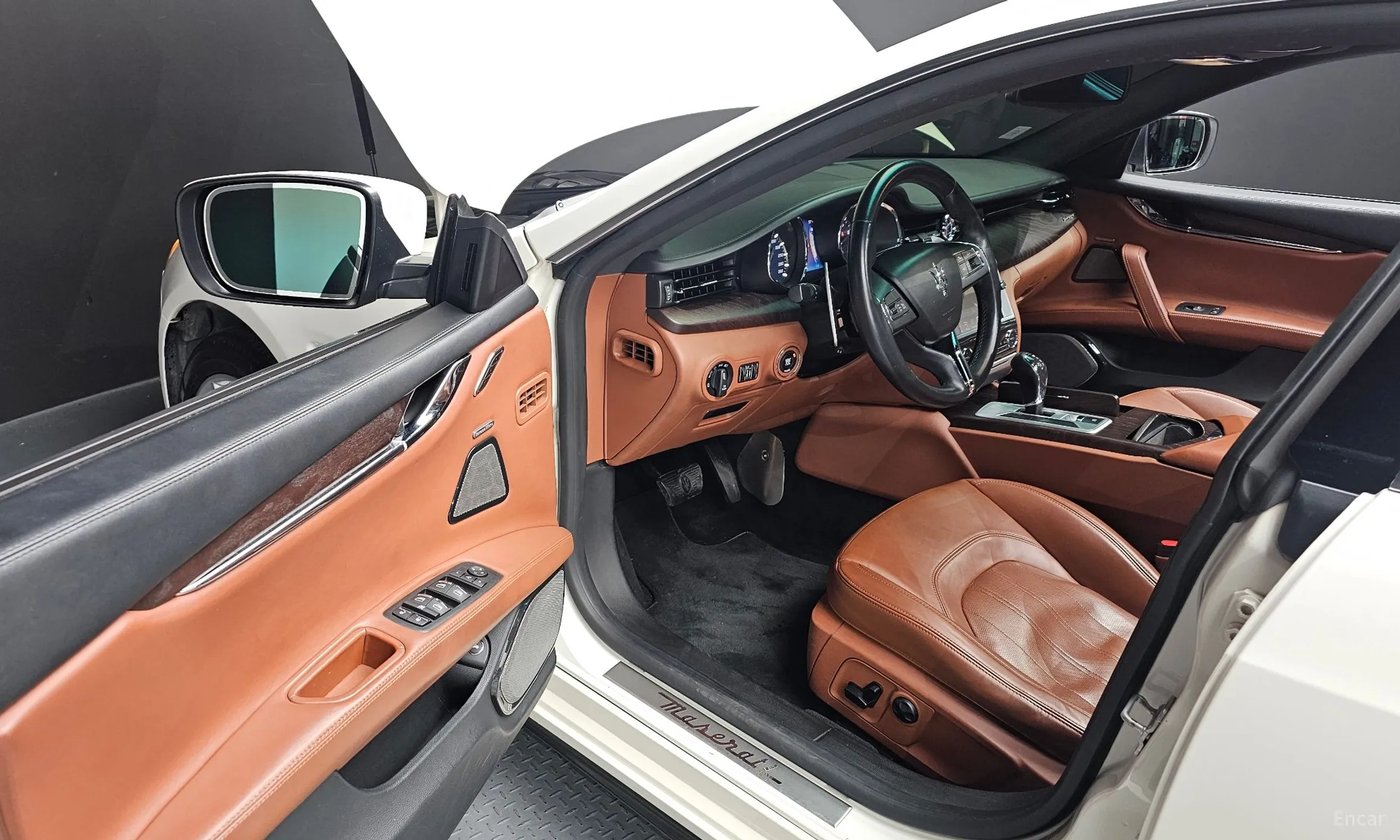 Maserati Quattroporte превью 11