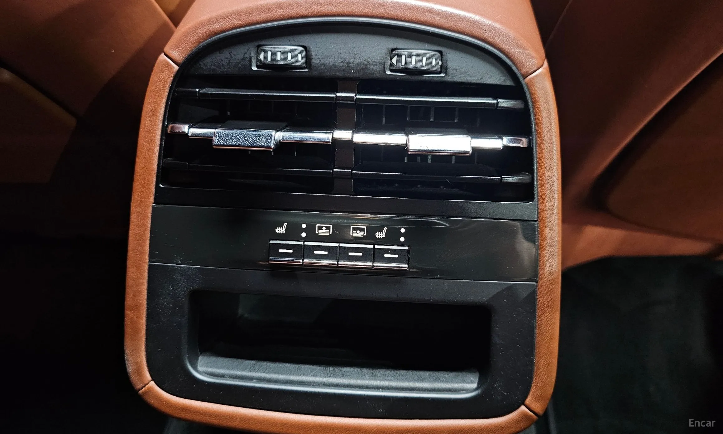 Maserati Quattroporte превью 13