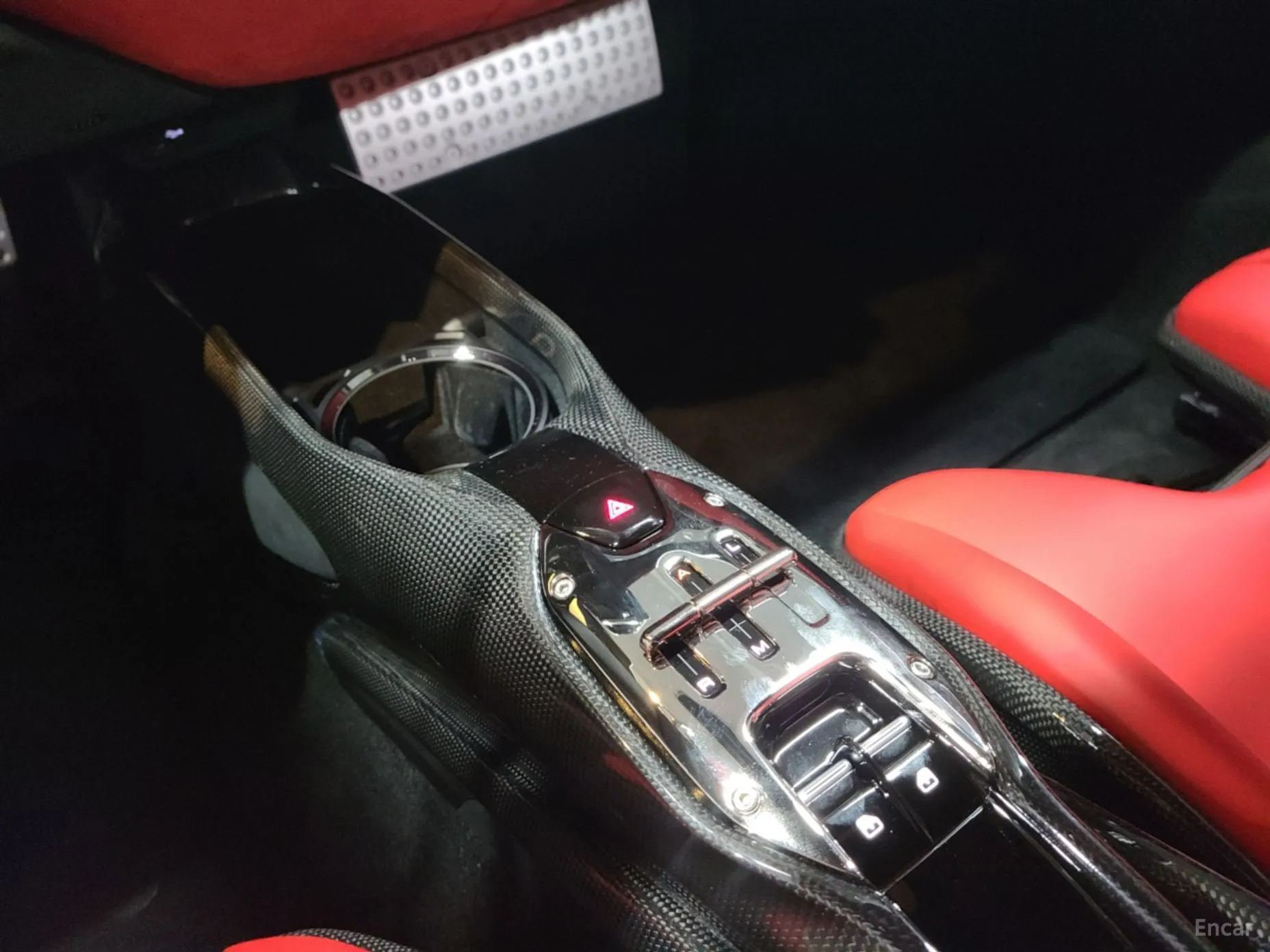 Ferrari SF90 Stradale превью 11