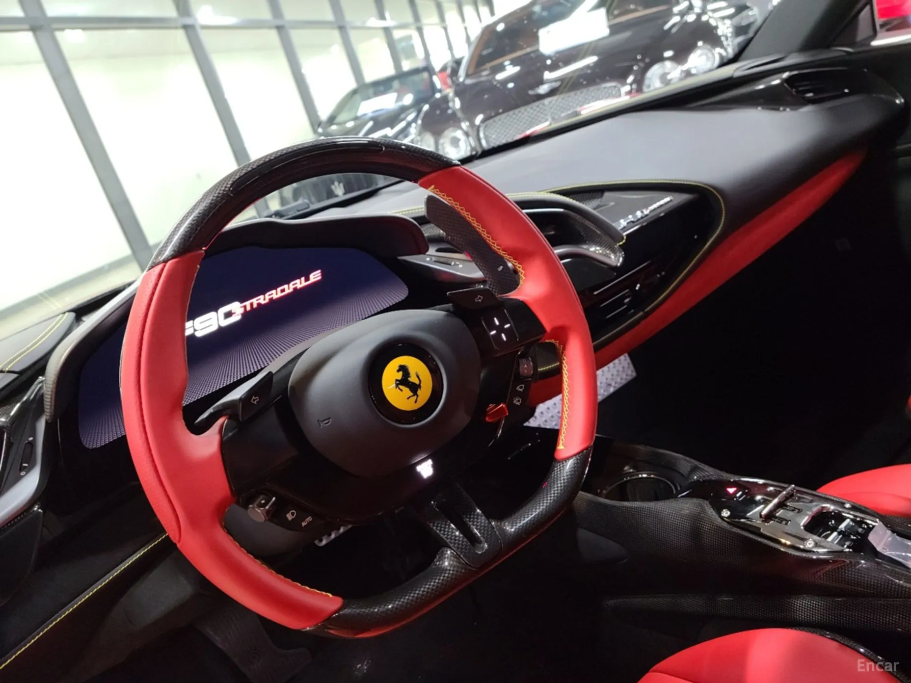 Ferrari SF90 Stradale превью 12