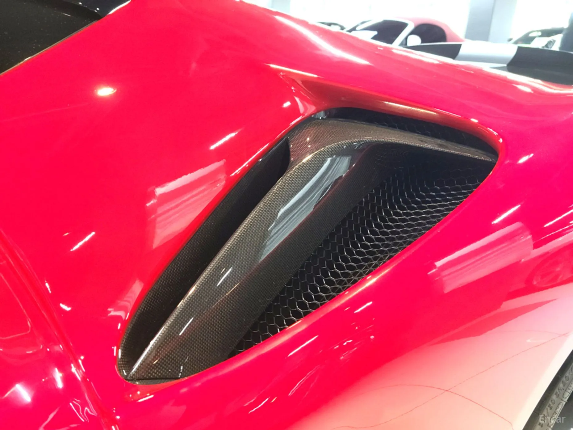 Ferrari SF90 Stradale превью 20