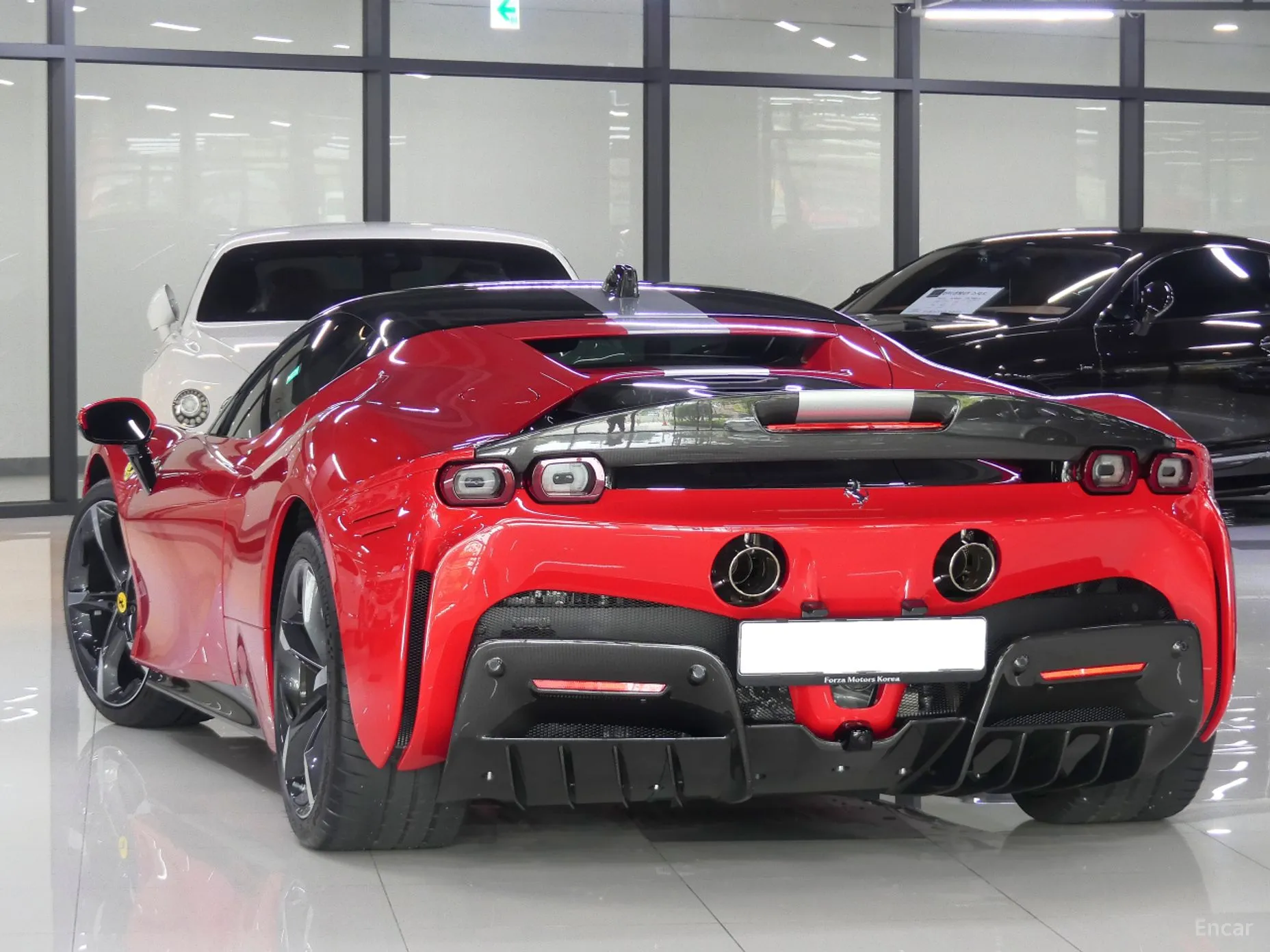 Ferrari SF90 Stradale превью 3