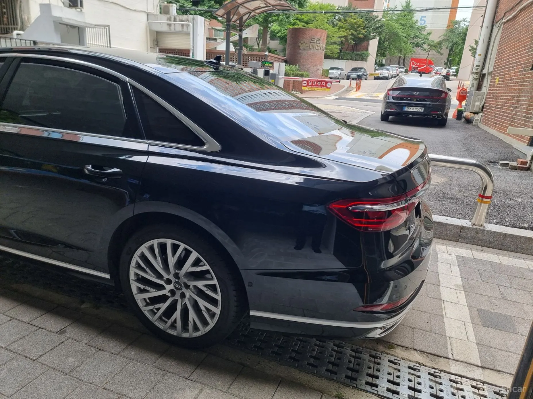 Audi A8 (D5) превью 4