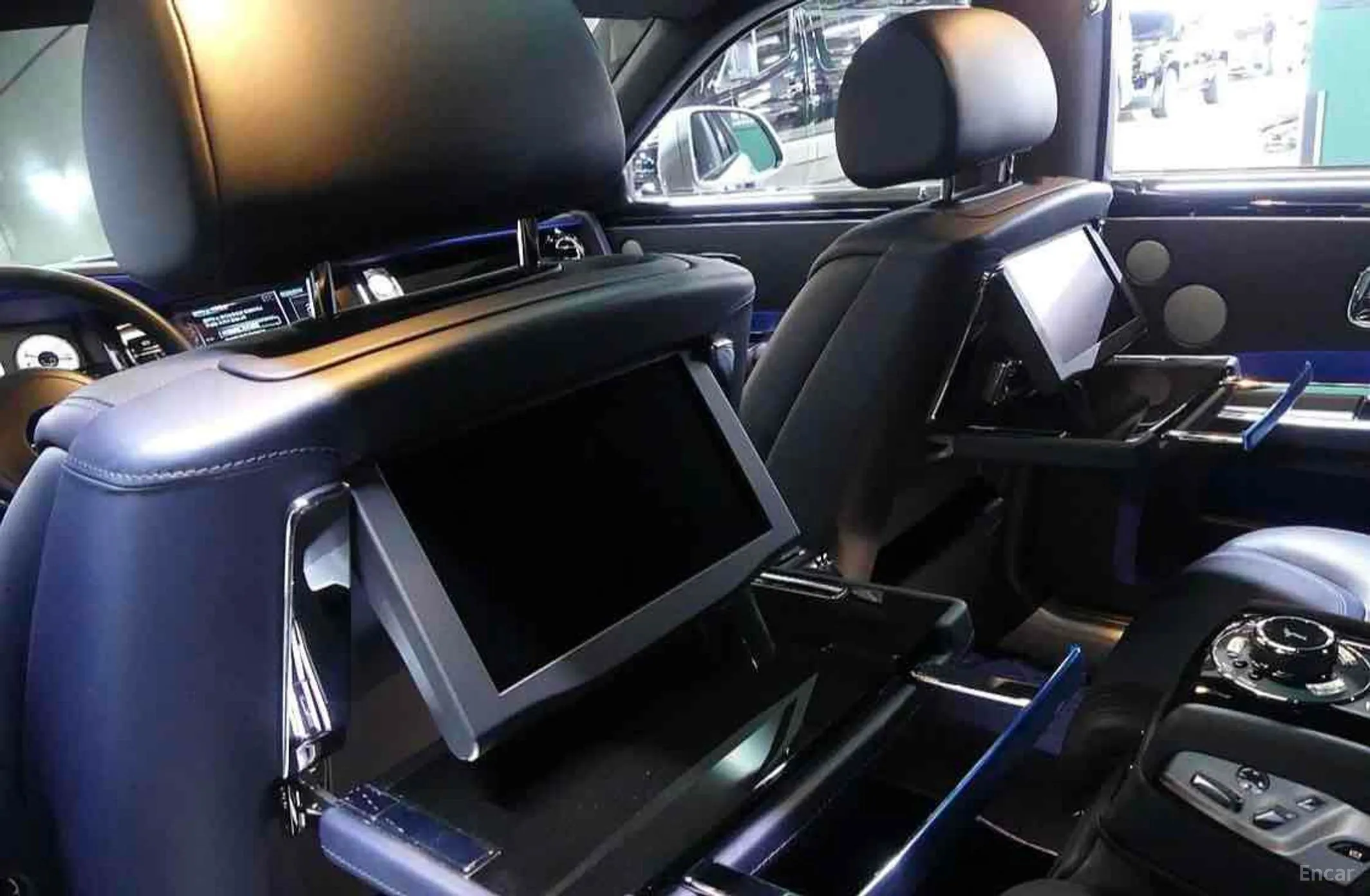 Rolls-Royce Ghost превью 9