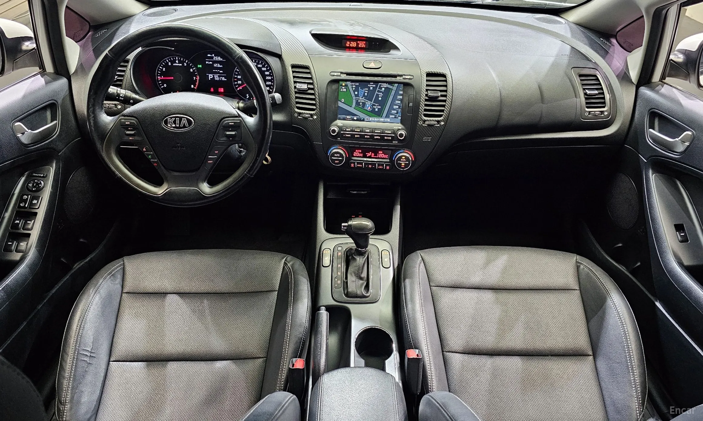 Kia K3 превью 4