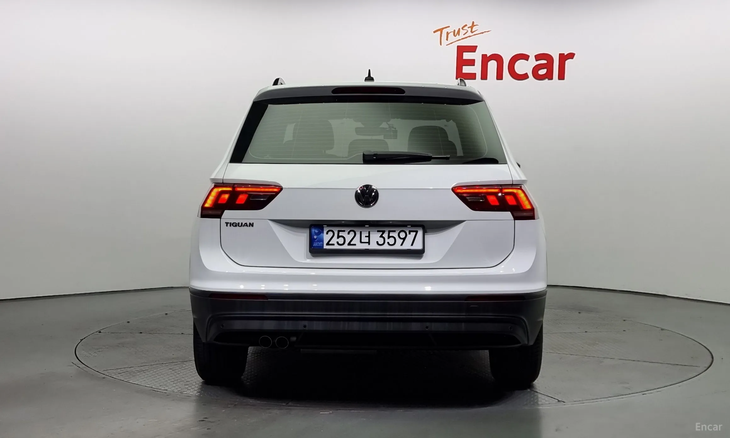 Volkswagen Tiguan 2nd Generation превью 3