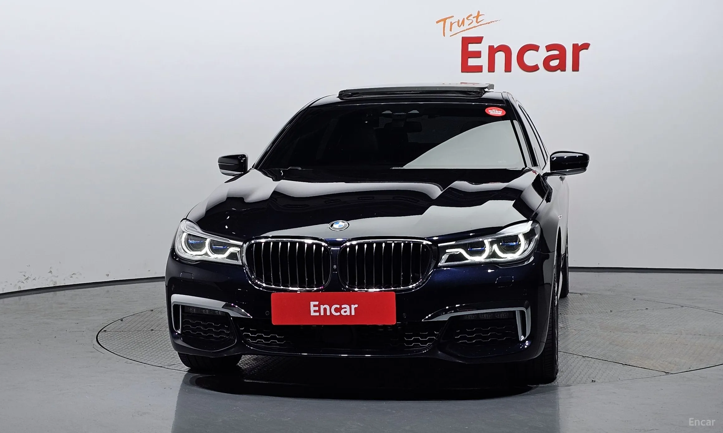 BMW 7 Series (G11) превью 2