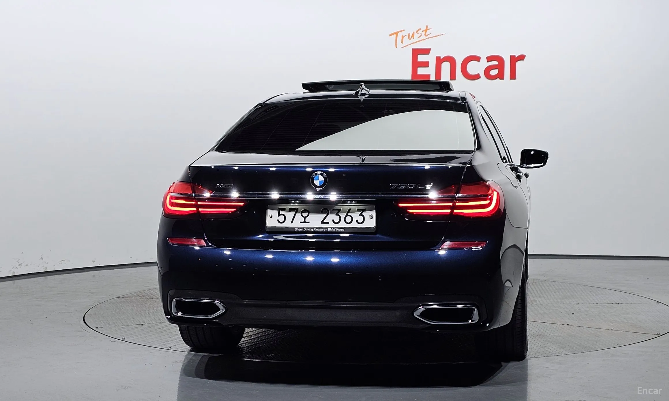 BMW 7 Series (G11) превью 3