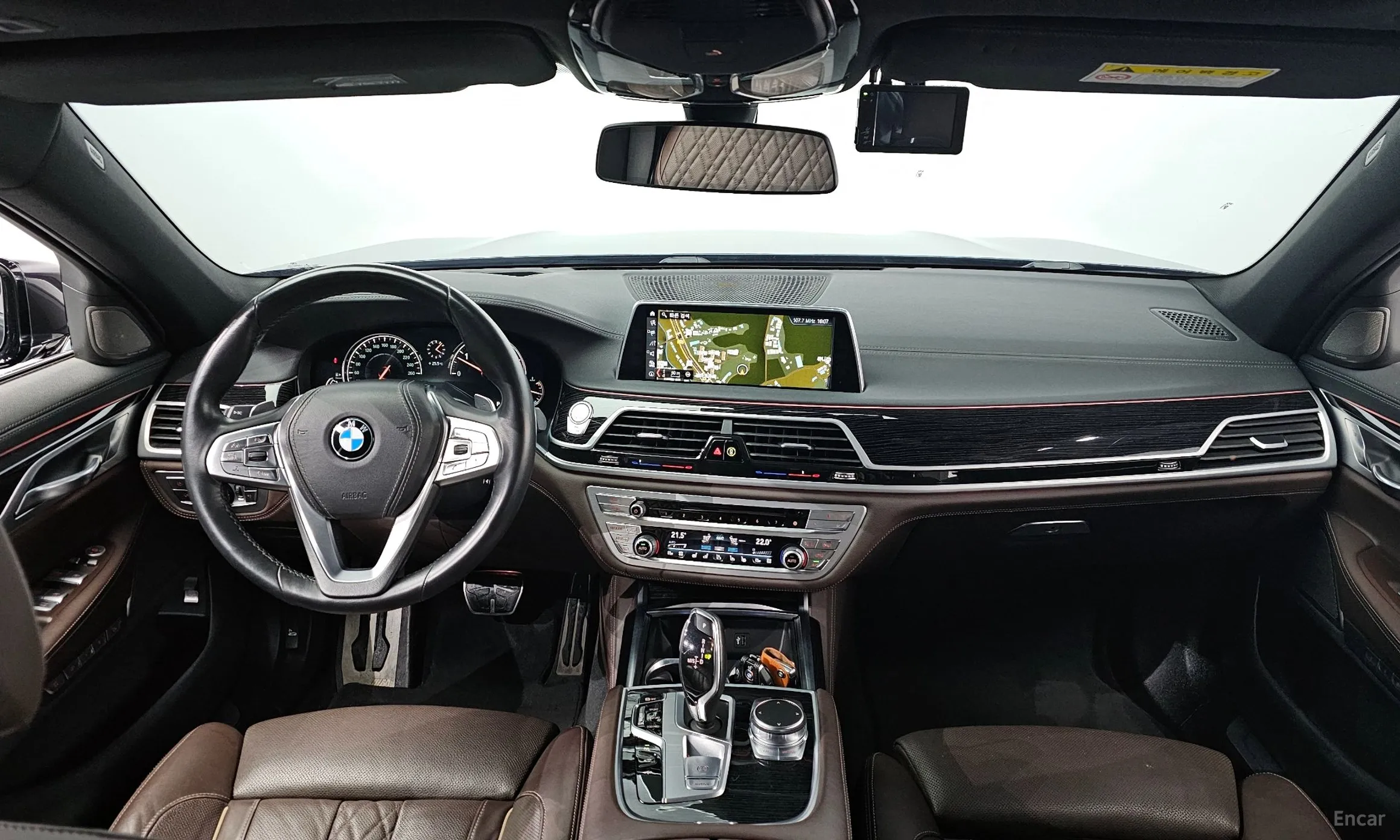 BMW 7 Series (G11) превью 4