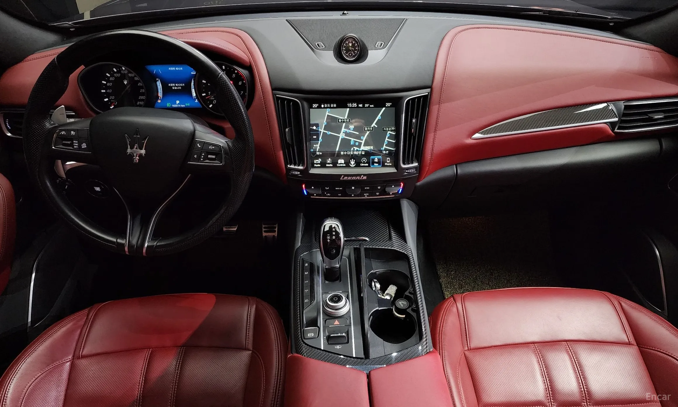 Maserati Levante превью 7