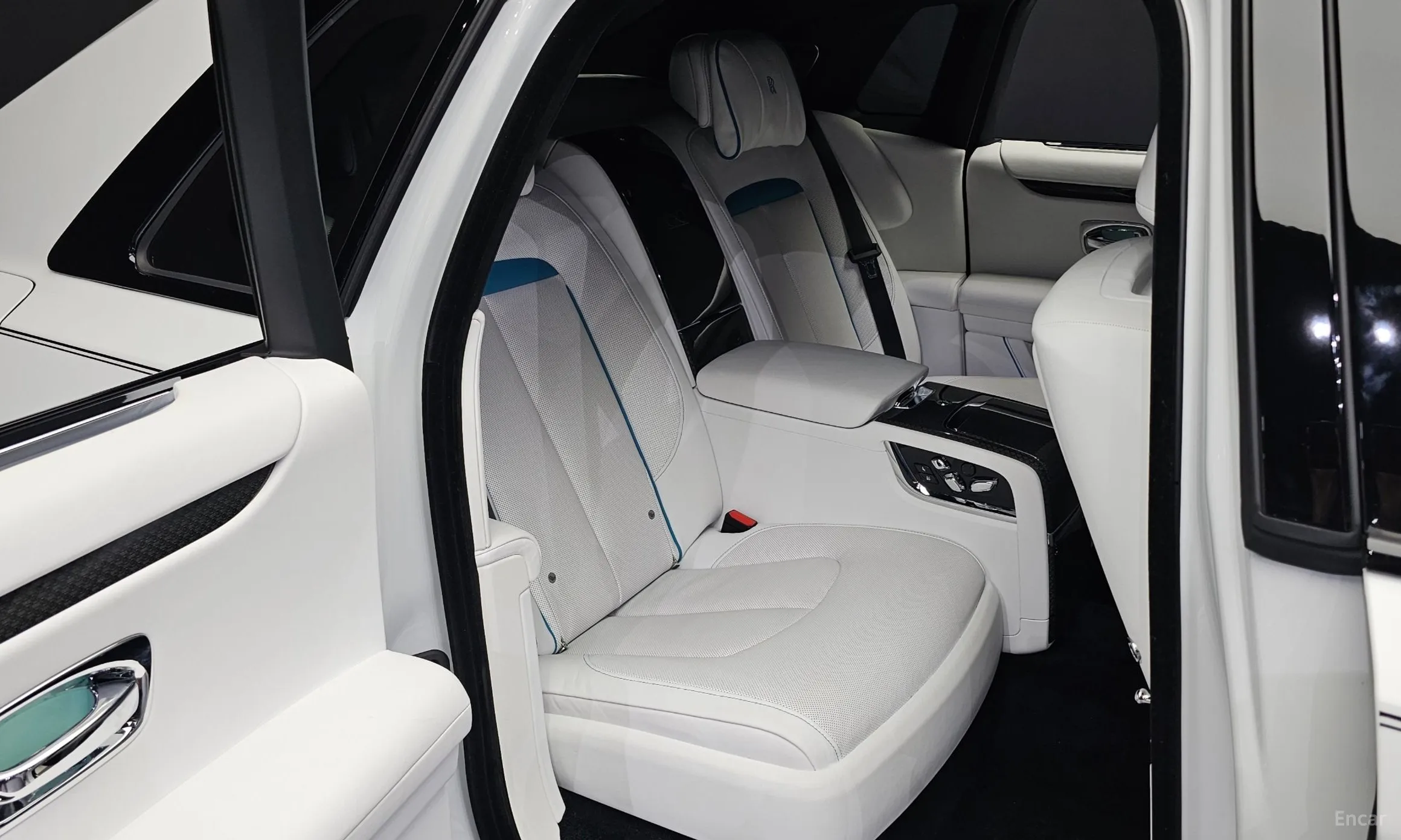 Rolls-Royce Ghost 2nd Generation превью 11