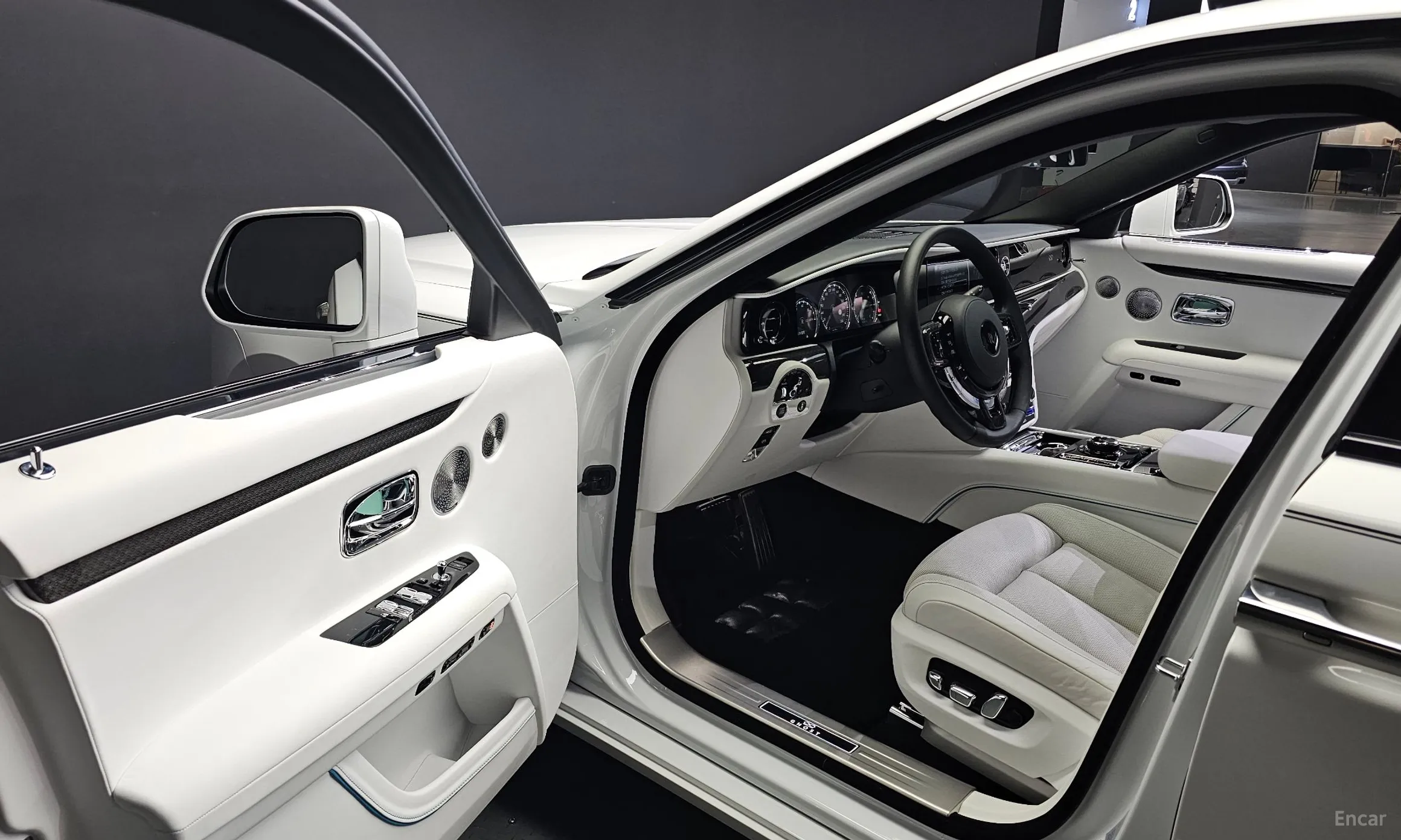 Rolls-Royce Ghost 2nd Generation превью 12