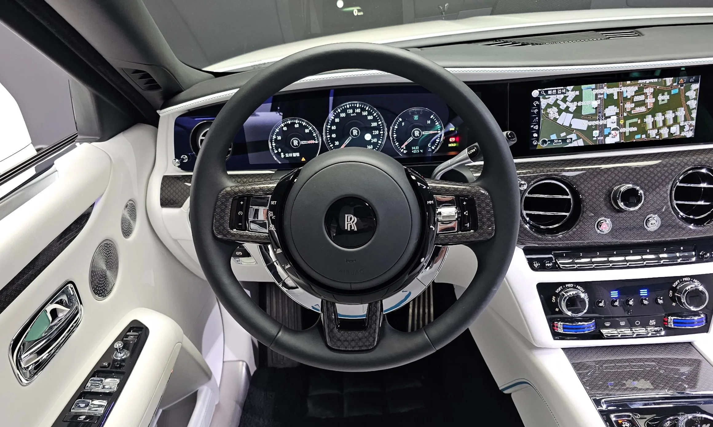 Rolls-Royce Ghost 2nd Generation превью 13