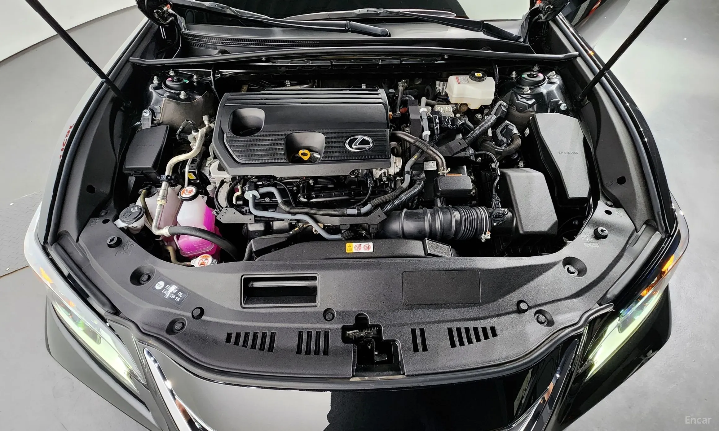 Lexus ES300h 7th Generation превью 6