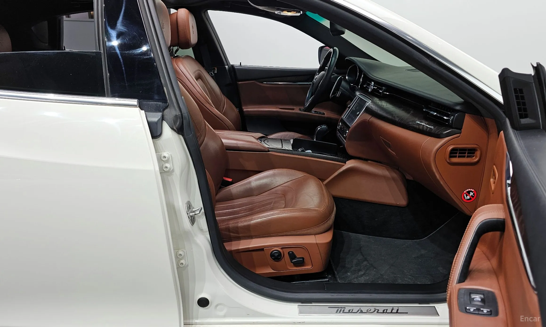 Maserati Quattroporte превью 11