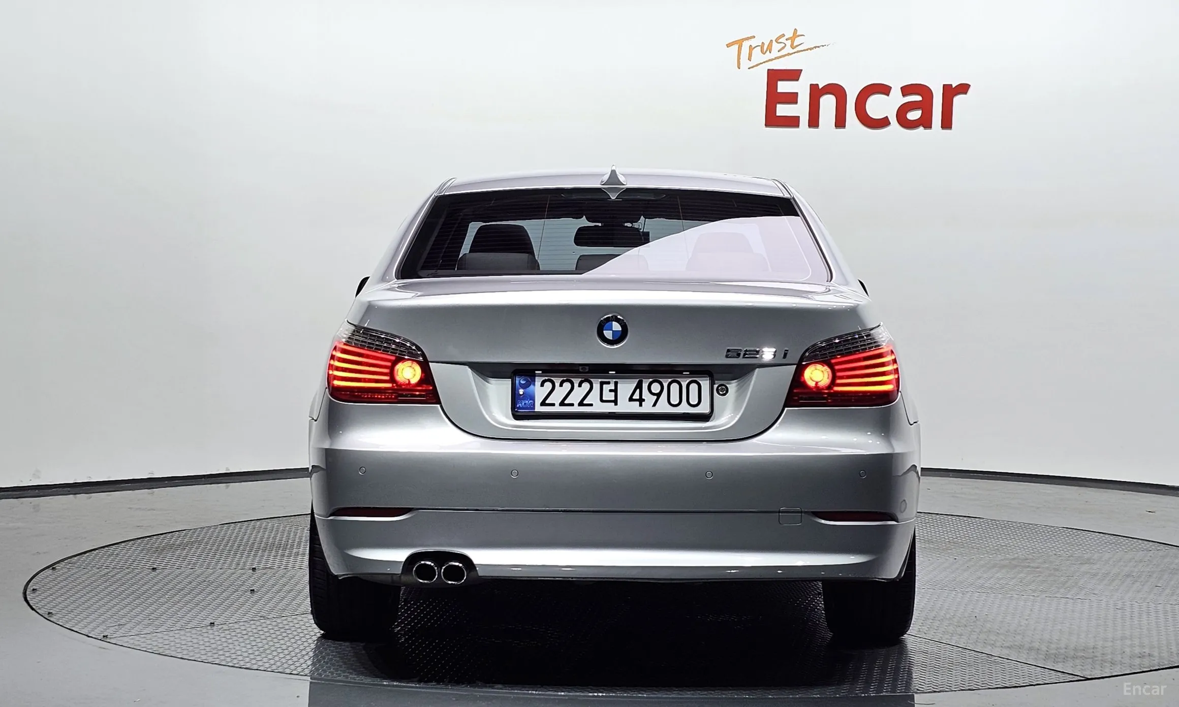 BMW 5 Series (E60) превью 3