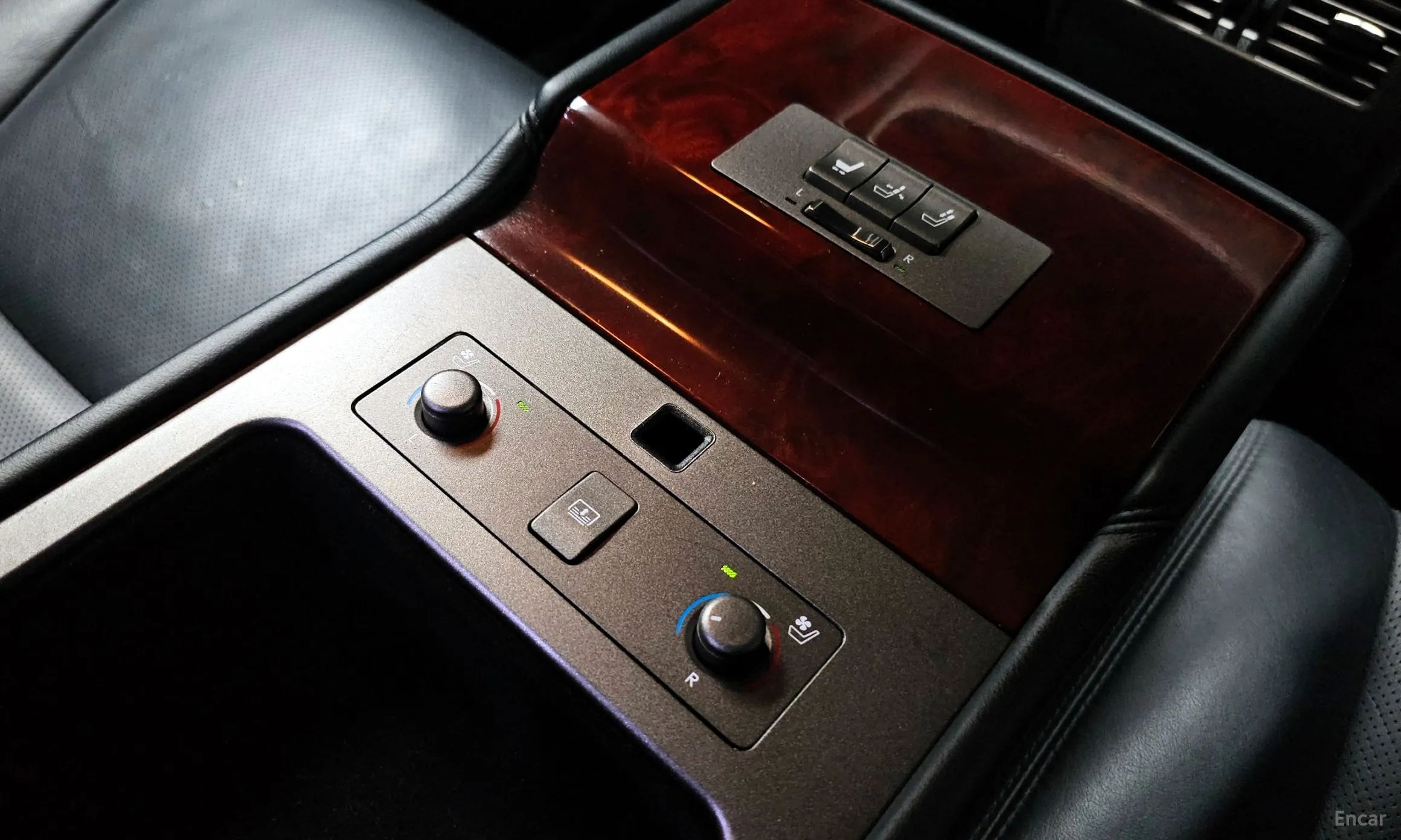 Lexus LS460 превью 19