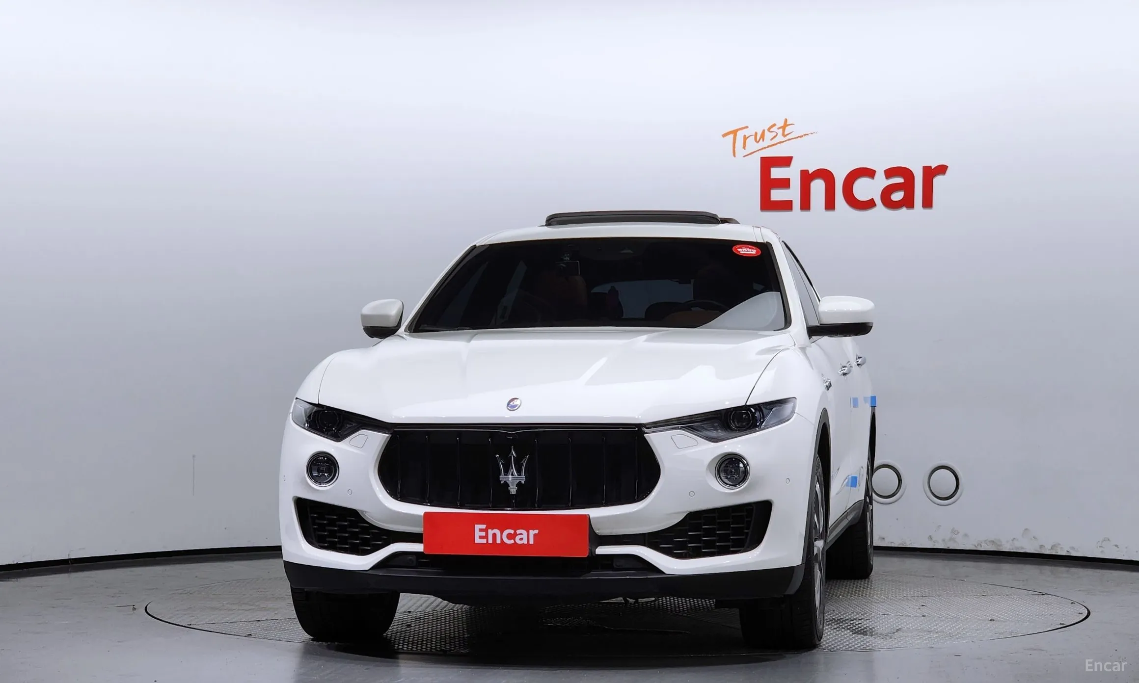 Maserati Levante превью 3