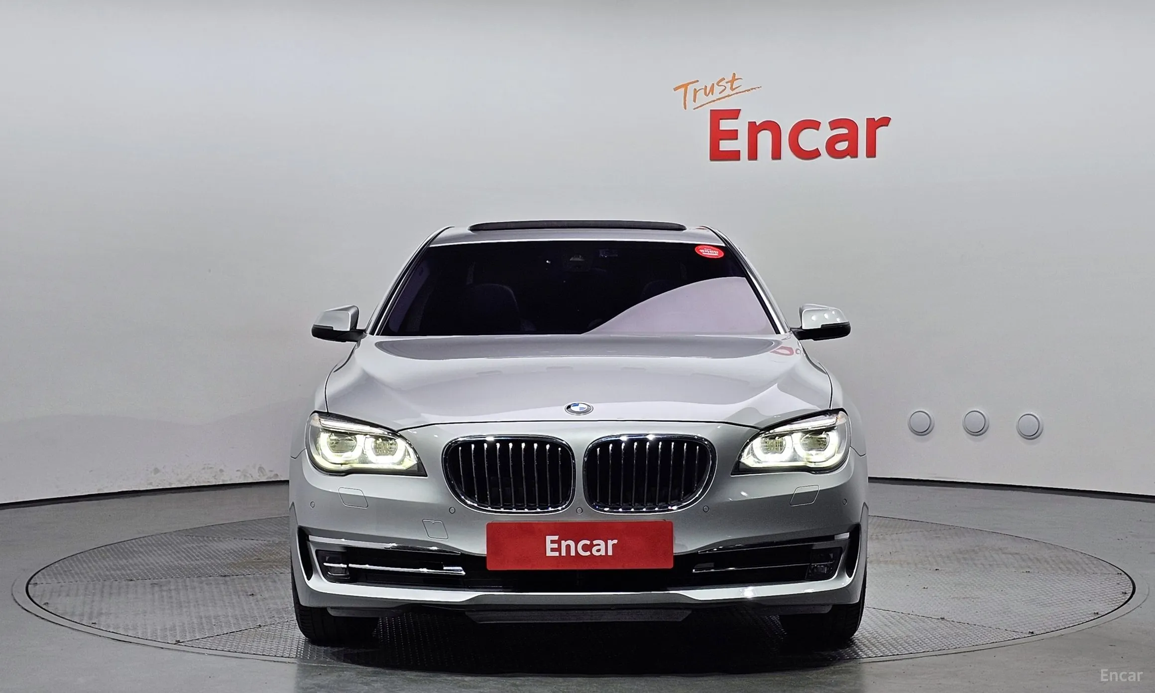 BMW 7 Series (F01) превью 2