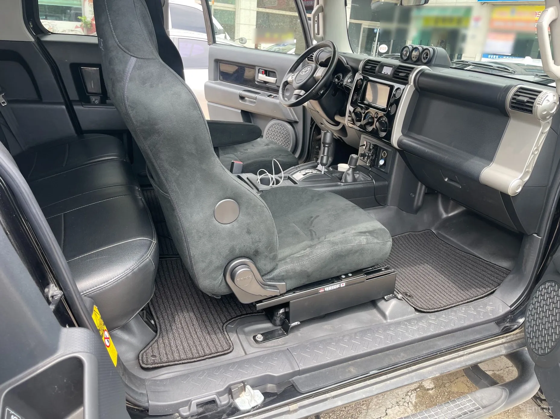 Toyota FJ Cruiser превью 10