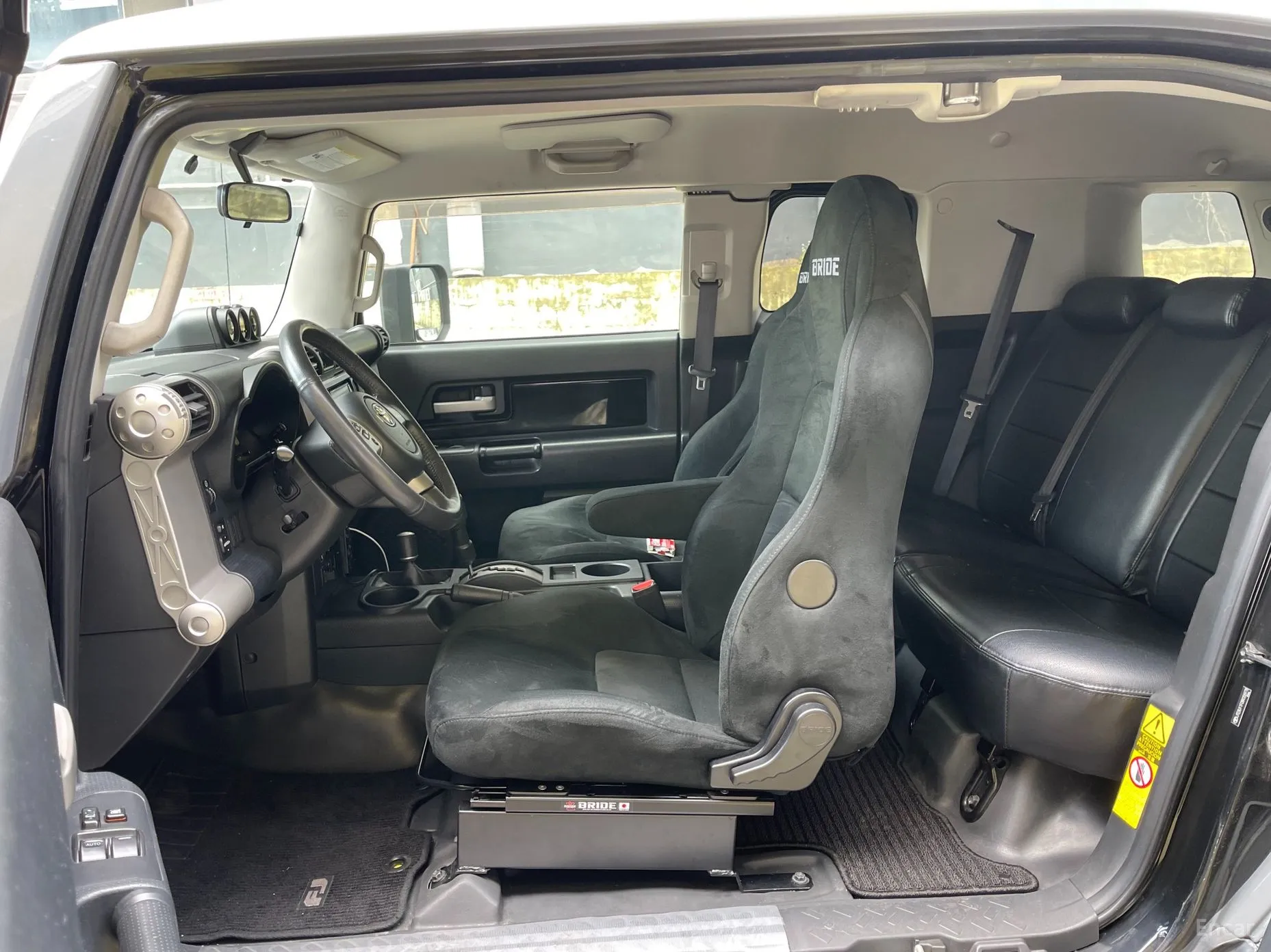 Toyota FJ Cruiser превью 7