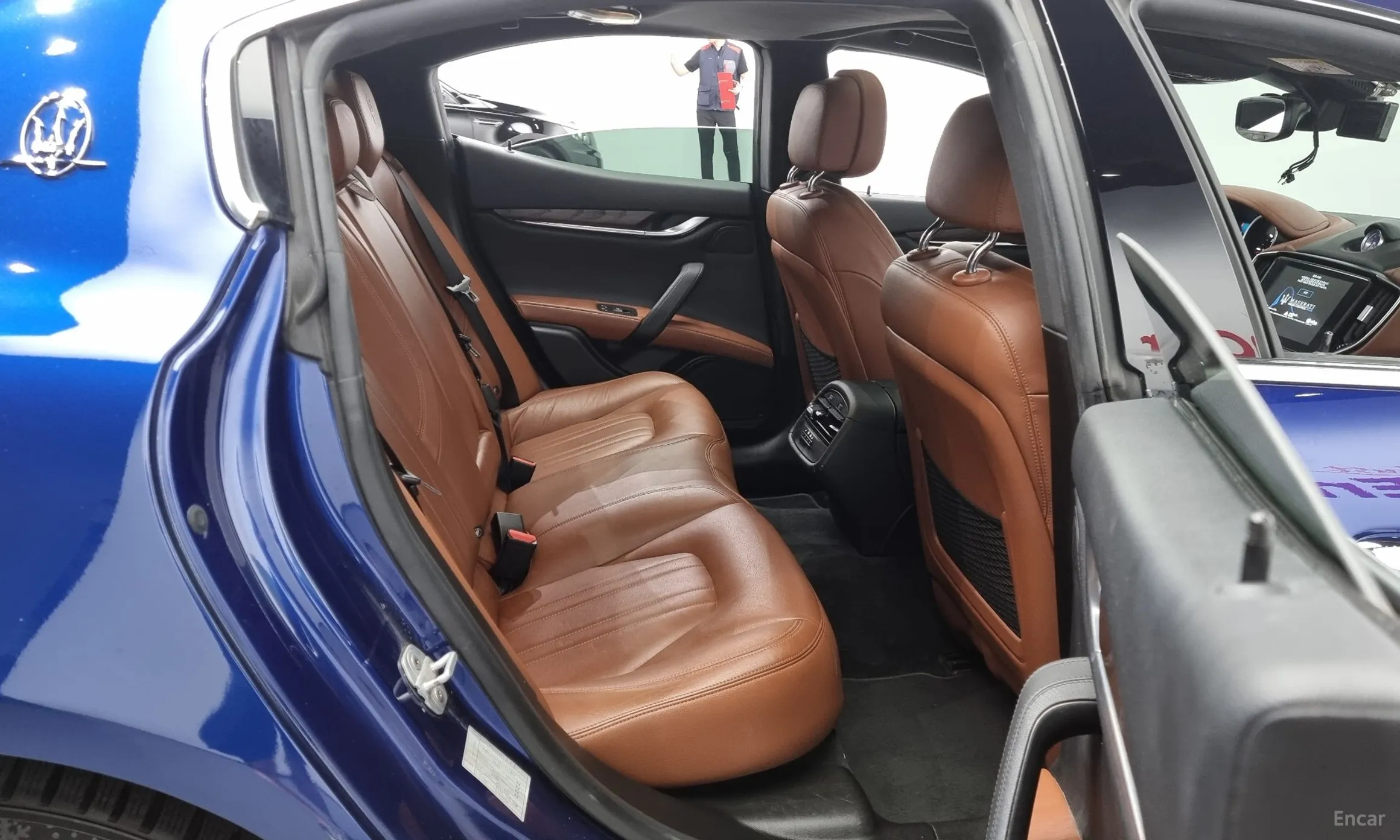 Maserati Ghibli превью 12