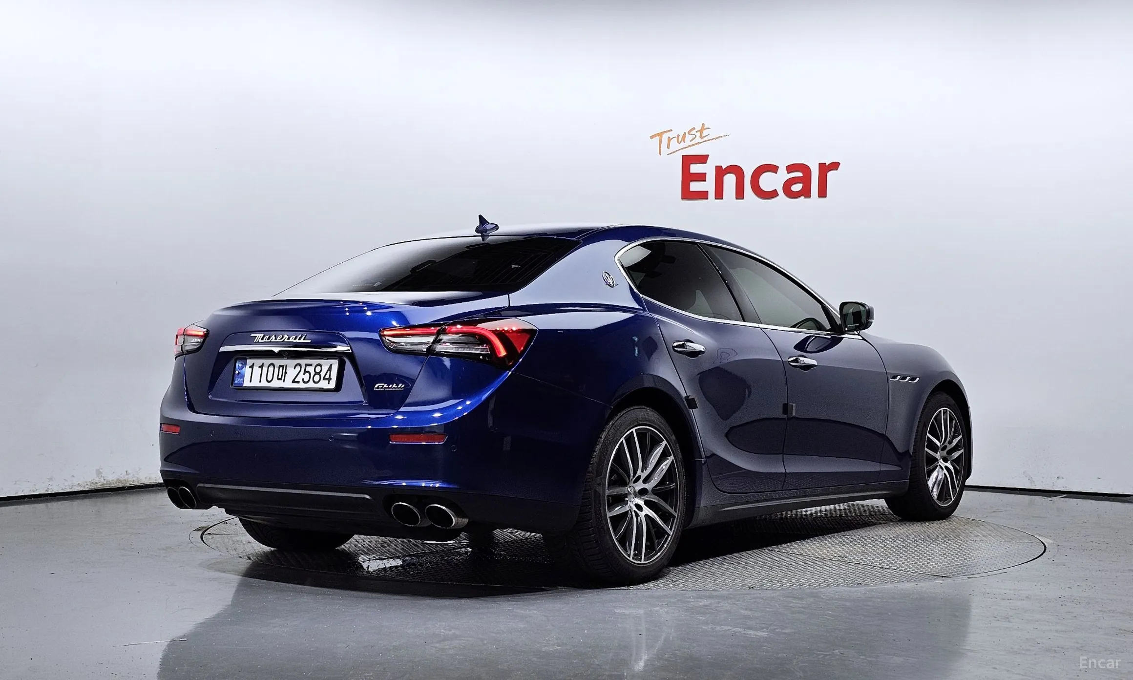 Maserati Ghibli превью 2