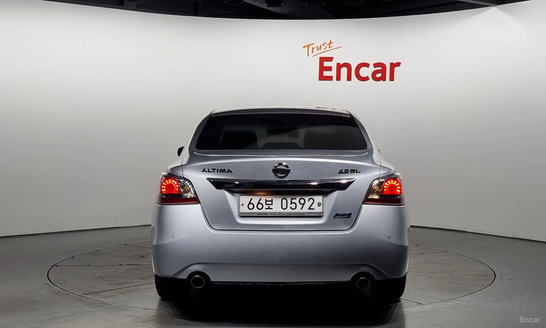 Nissan Altima превью 4