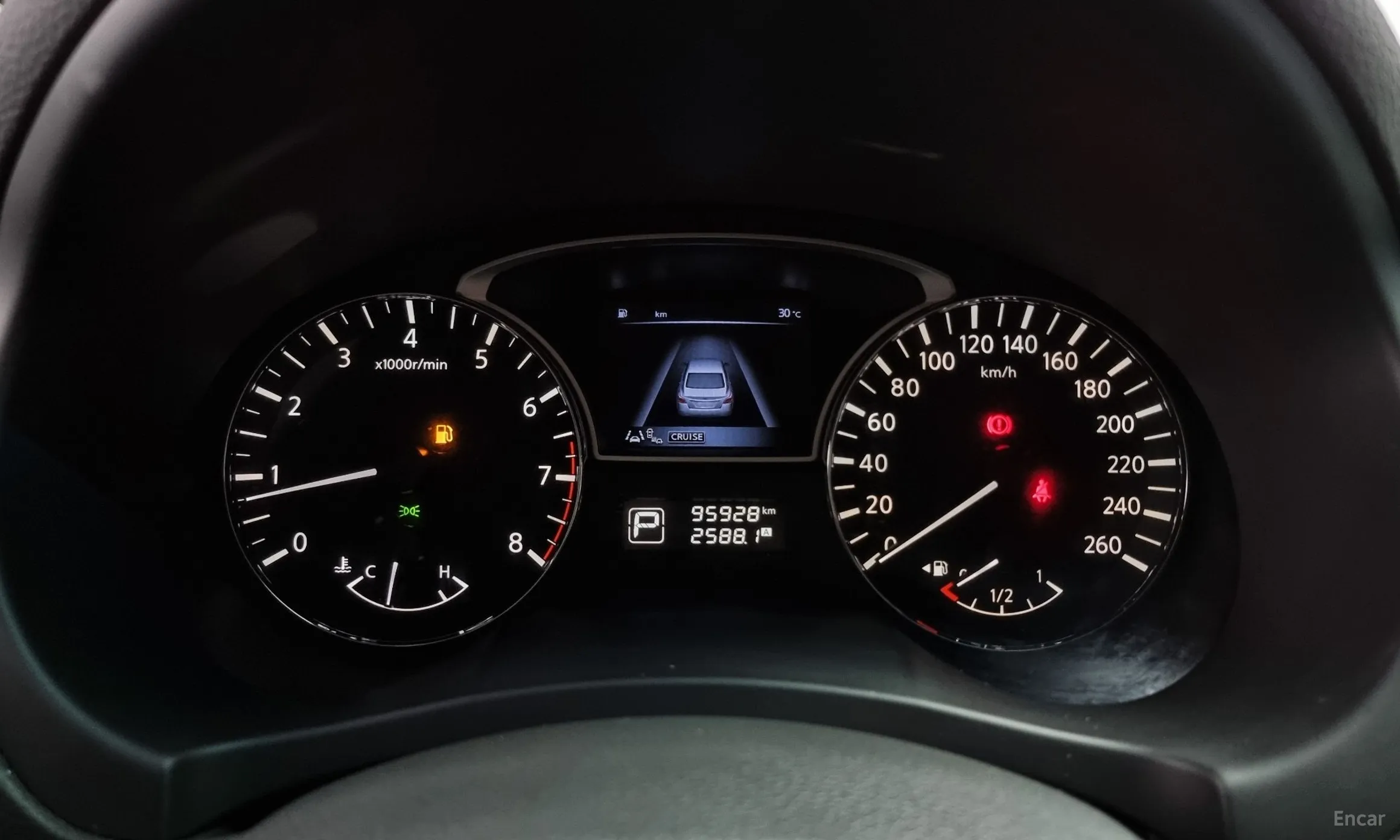 Nissan Altima превью 8