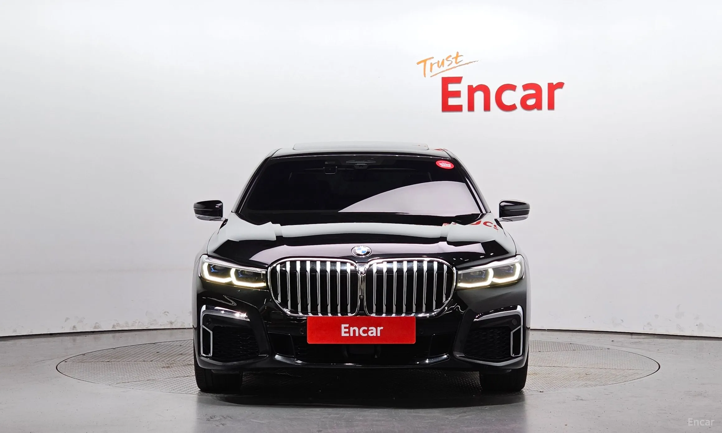 BMW 7 Series (G11) превью 2