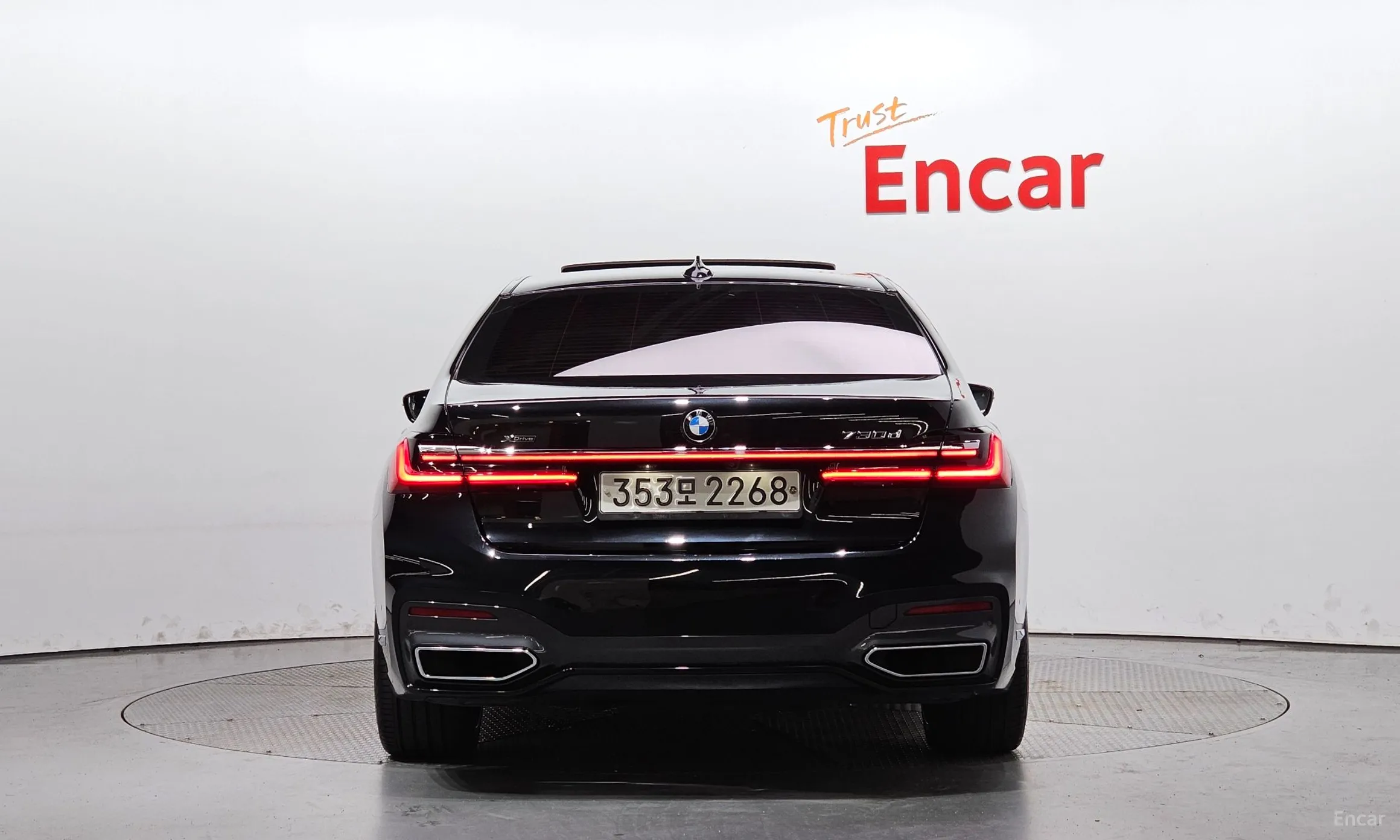 BMW 7 Series (G11) превью 3