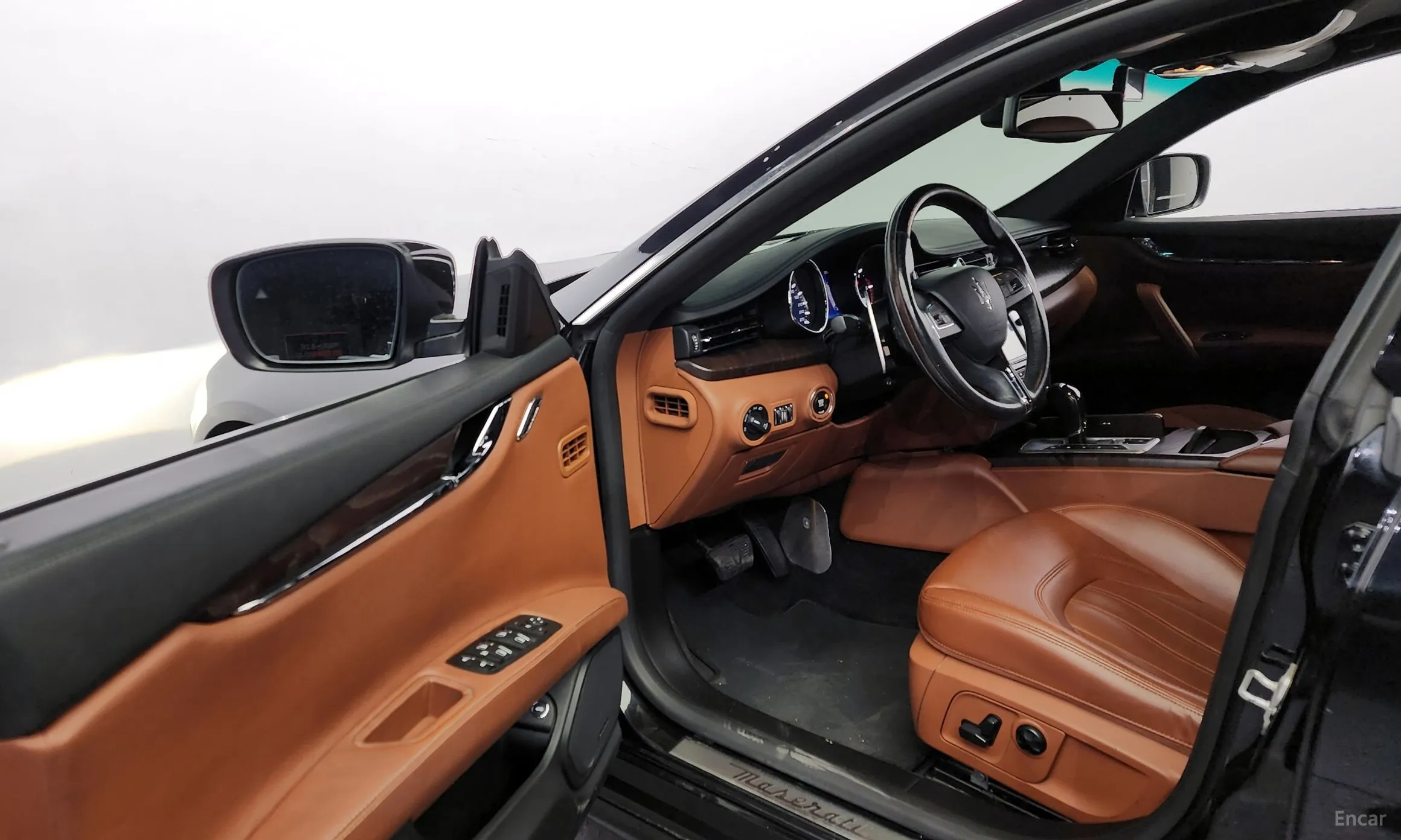 Maserati Quattroporte превью 11