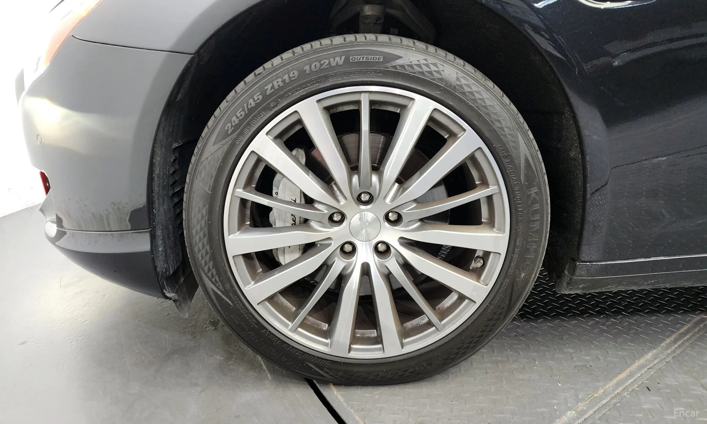 Maserati Quattroporte превью 5