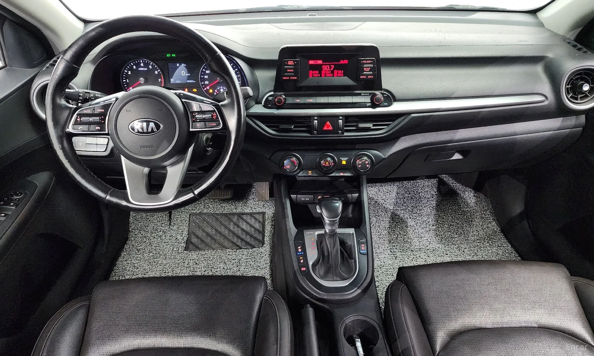 Kia K3 превью 4