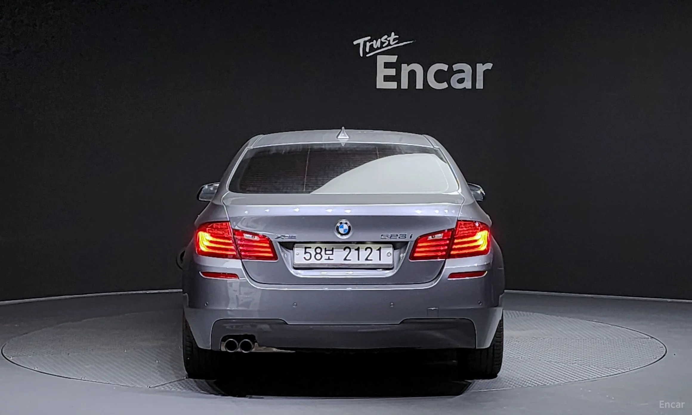 BMW 5 Series (F10) превью 3